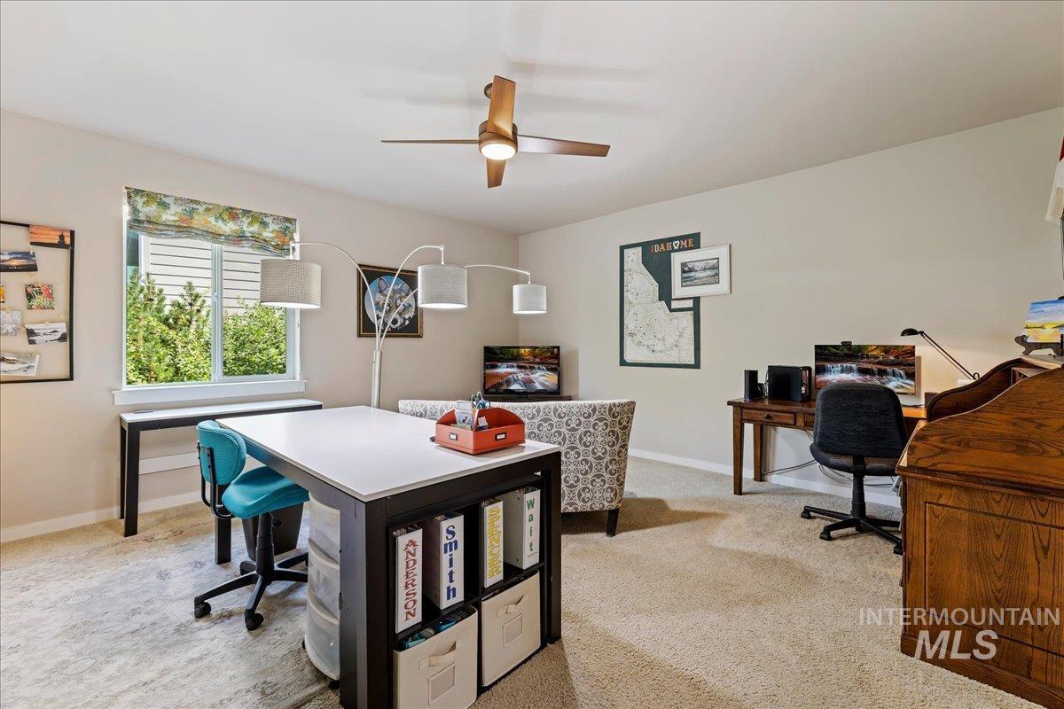 18597 N Goldenridge Place, Boise, Idaho 83714, 4 Bedrooms, 2.5 Bathrooms, Residential For Sale, Price $711,000,MLS 98996476