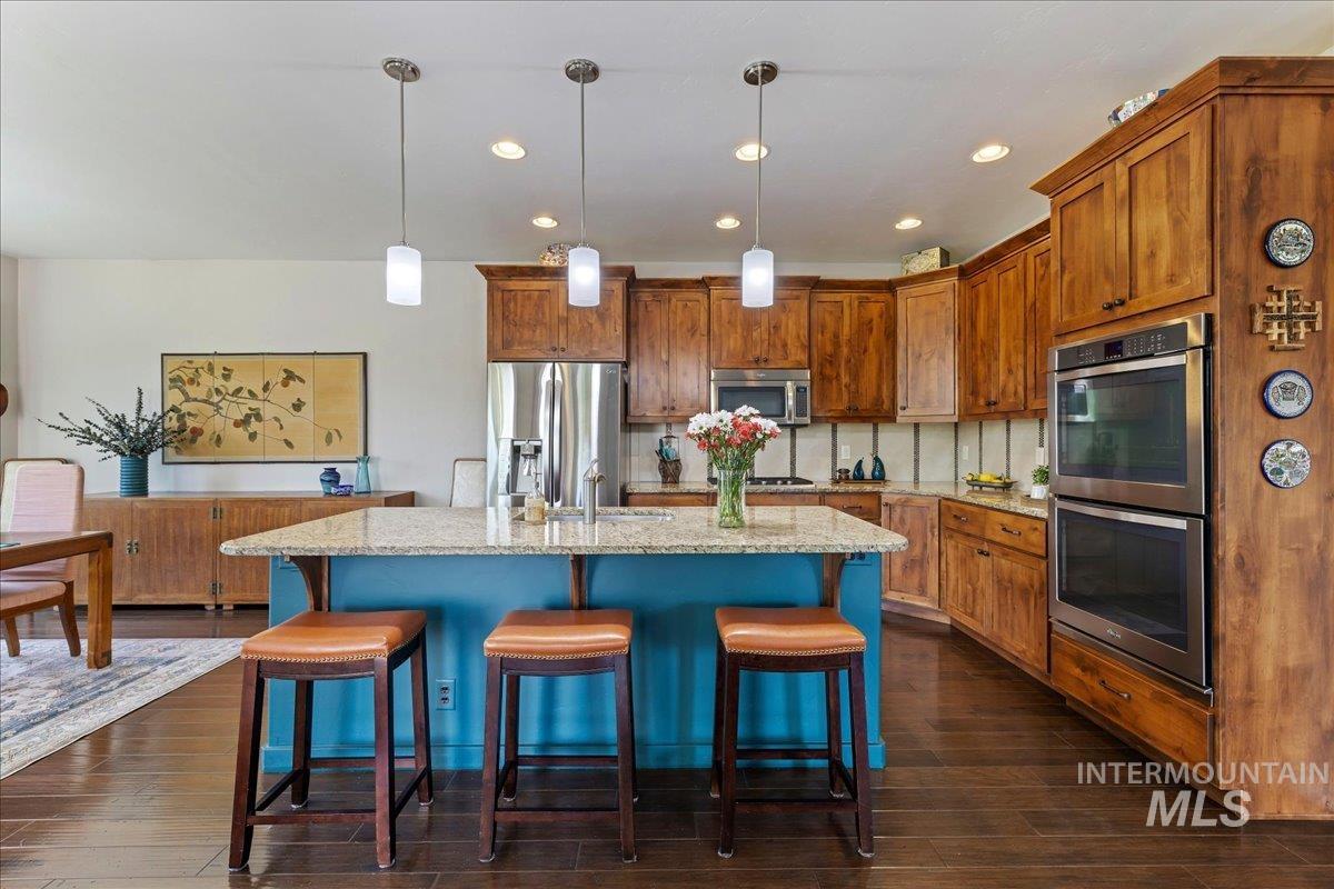 18597 N Goldenridge Place, Boise, Idaho 83714, 4 Bedrooms, 2.5 Bathrooms, Residential For Sale, Price $711,000,MLS 98996476