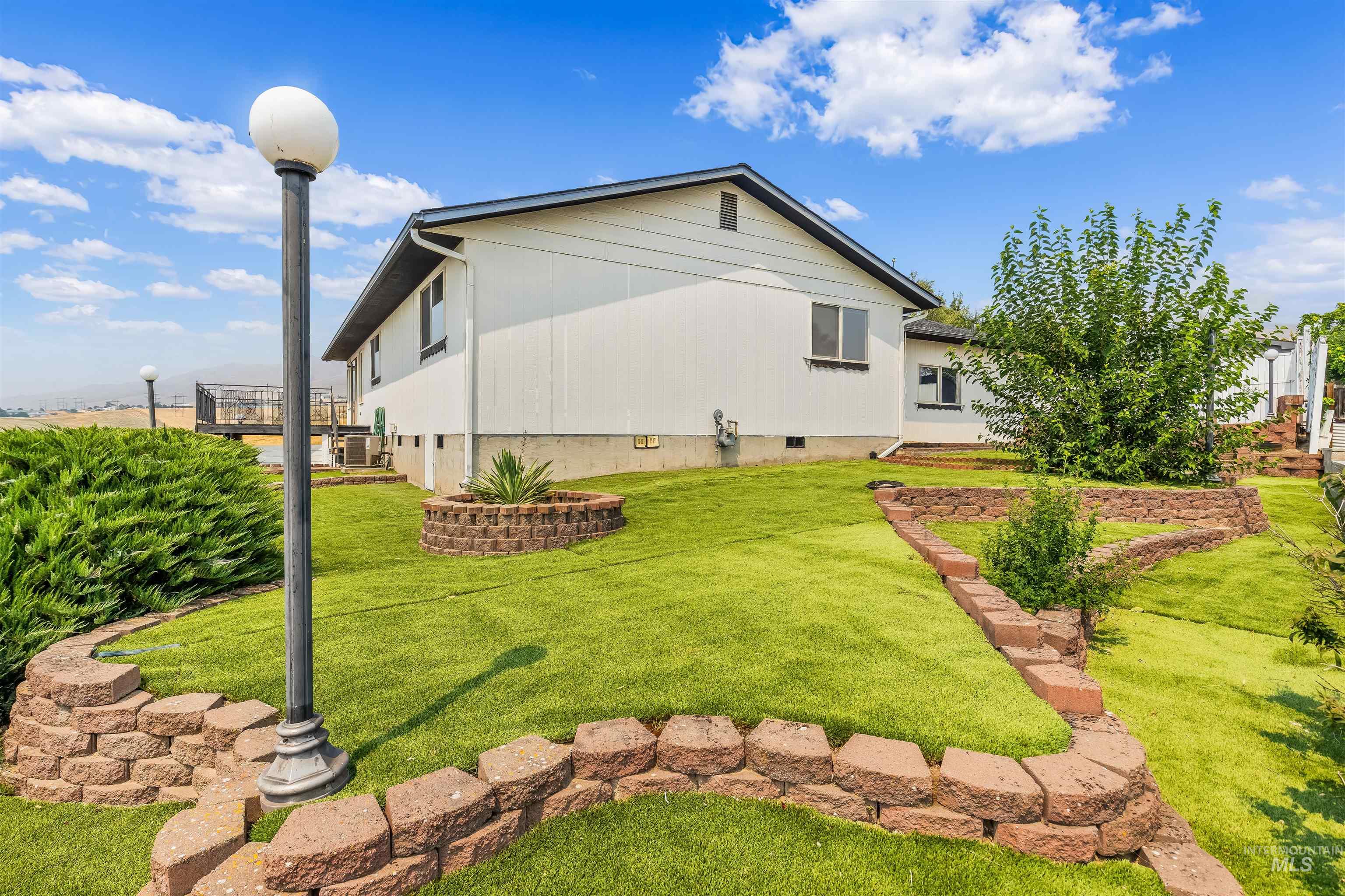 1133 Harvest Rd., Lewiston, Idaho 83501, 3 Bedrooms, 2 Bathrooms, Residential For Sale, Price $398,000,MLS 98996477
