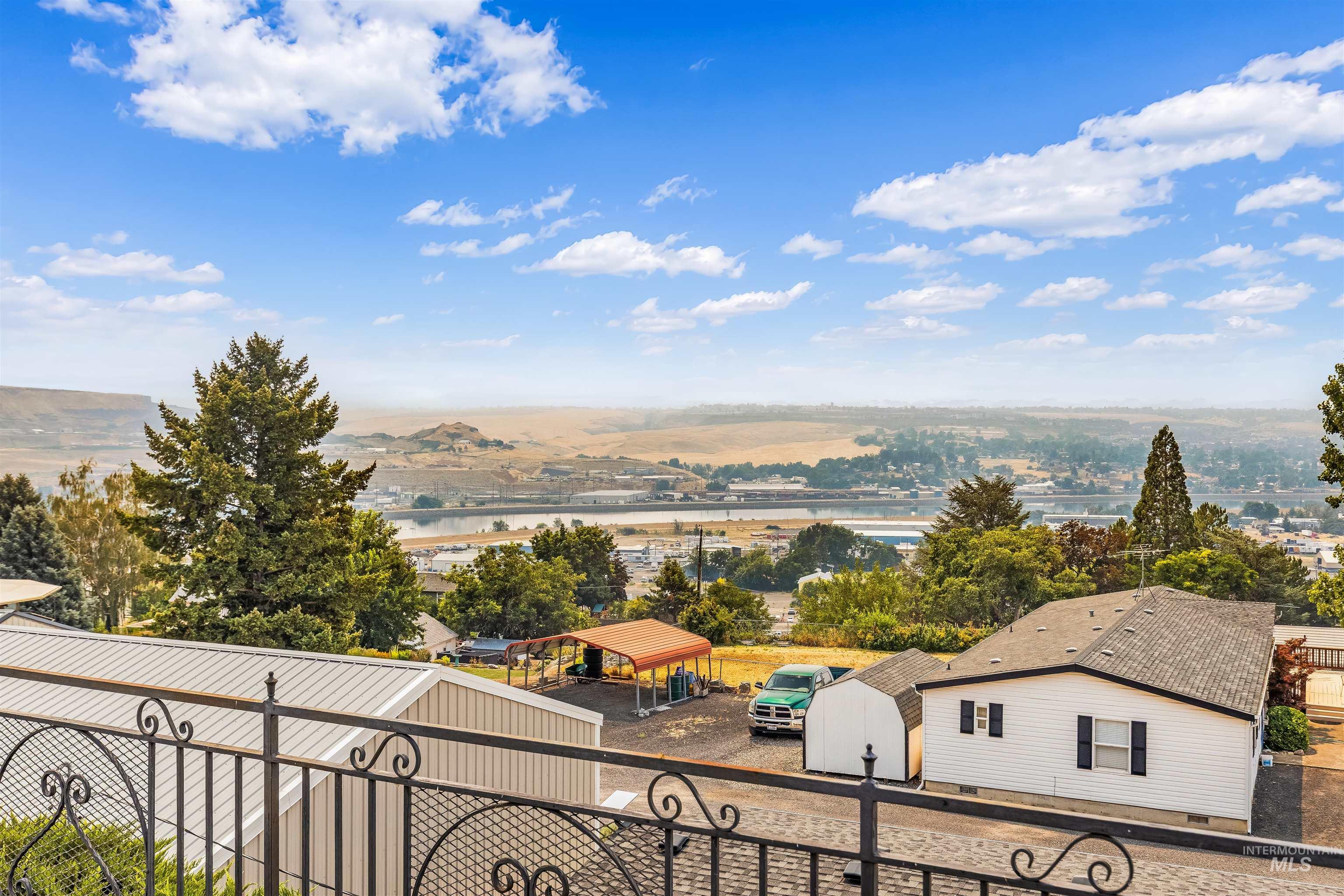 1133 Harvest Rd., Lewiston, Idaho 83501, 3 Bedrooms, 2 Bathrooms, Residential For Sale, Price $398,000,MLS 98996477