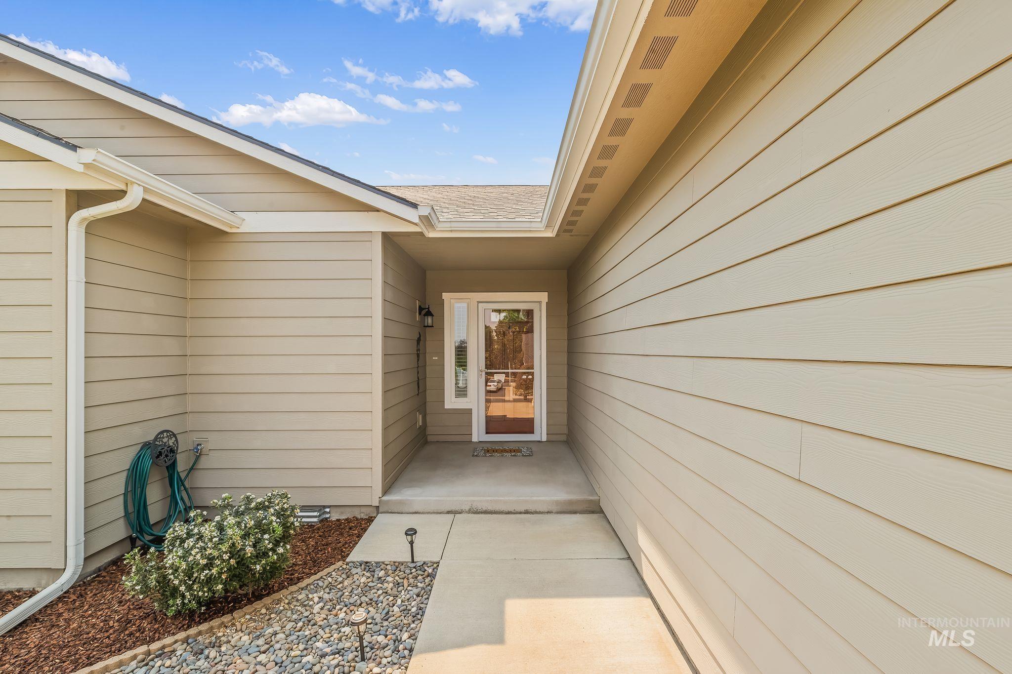1634 Alder Ave, Lewiston, Idaho 83501, 3 Bedrooms, 2 Bathrooms, Residential For Sale, Price $465,000, 98996481