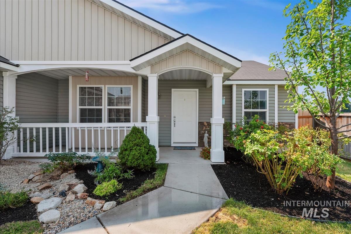 9431 W Idlewood Dr., Boise, Idaho 83709, 3 Bedrooms, 2 Bathrooms, Residential For Sale, Price $430,000, 98996483