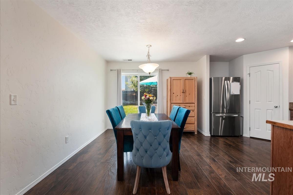 9431 W Idlewood Dr., Boise, Idaho 83709, 3 Bedrooms, 2 Bathrooms, Residential For Sale, Price $430,000, 98996483