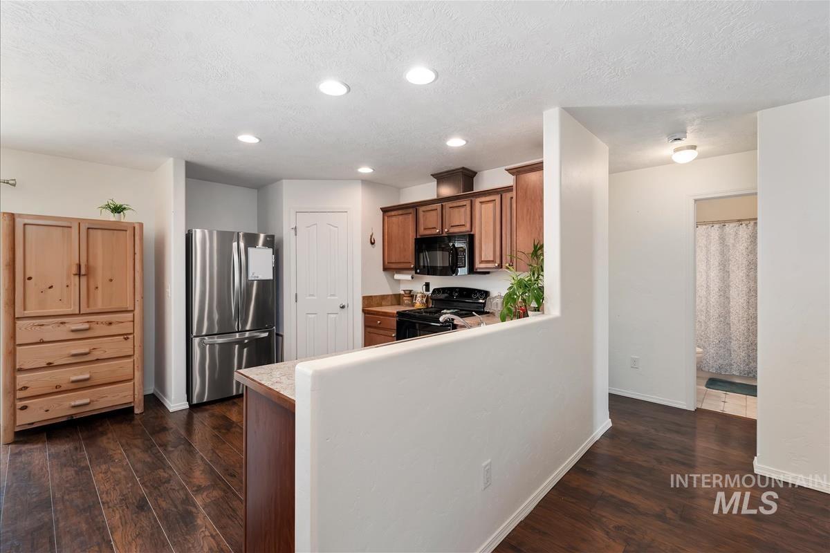 9431 W Idlewood Dr., Boise, Idaho 83709, 3 Bedrooms, 2 Bathrooms, Residential For Sale, Price $430,000, 98996483