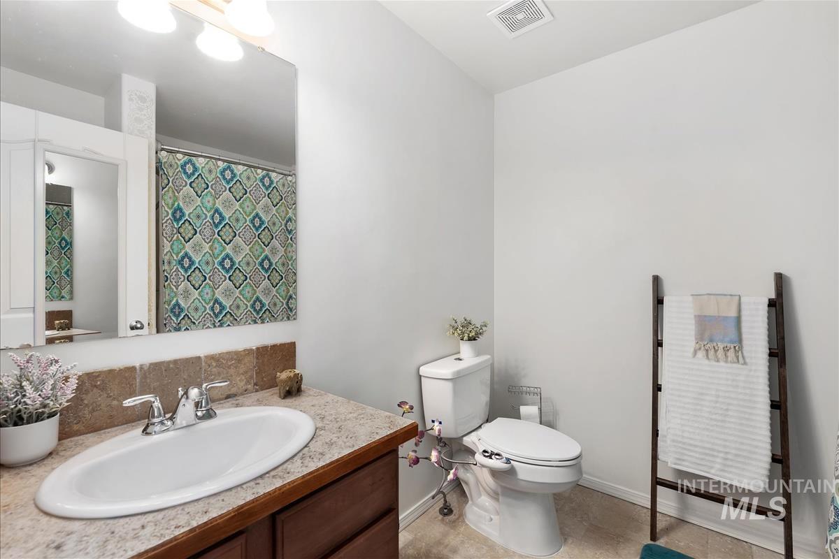 9431 W Idlewood Dr., Boise, Idaho 83709, 3 Bedrooms, 2 Bathrooms, Residential For Sale, Price $430,000, 98996483