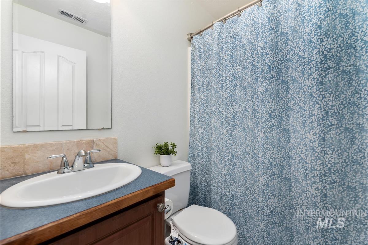 9431 W Idlewood Dr., Boise, Idaho 83709, 3 Bedrooms, 2 Bathrooms, Residential For Sale, Price $430,000, 98996483