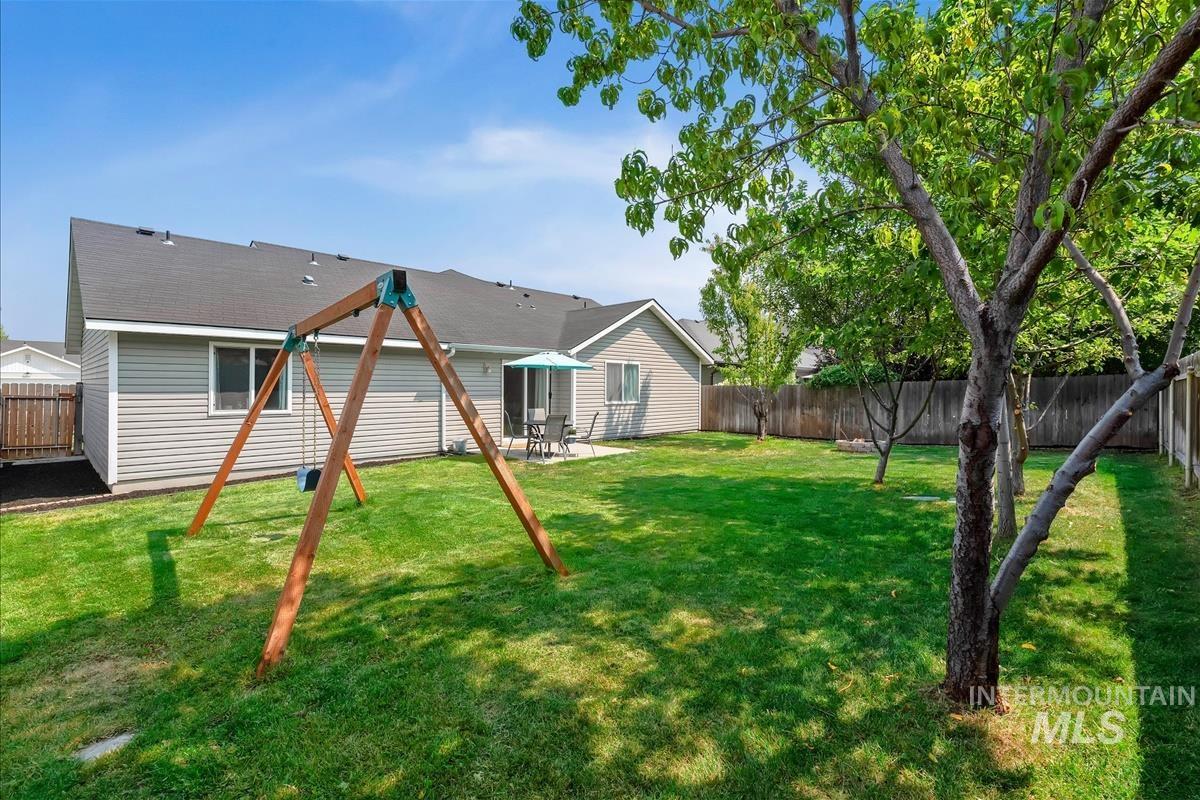 9431 W Idlewood Dr., Boise, Idaho 83709, 3 Bedrooms, 2 Bathrooms, Residential For Sale, Price $430,000, 98996483