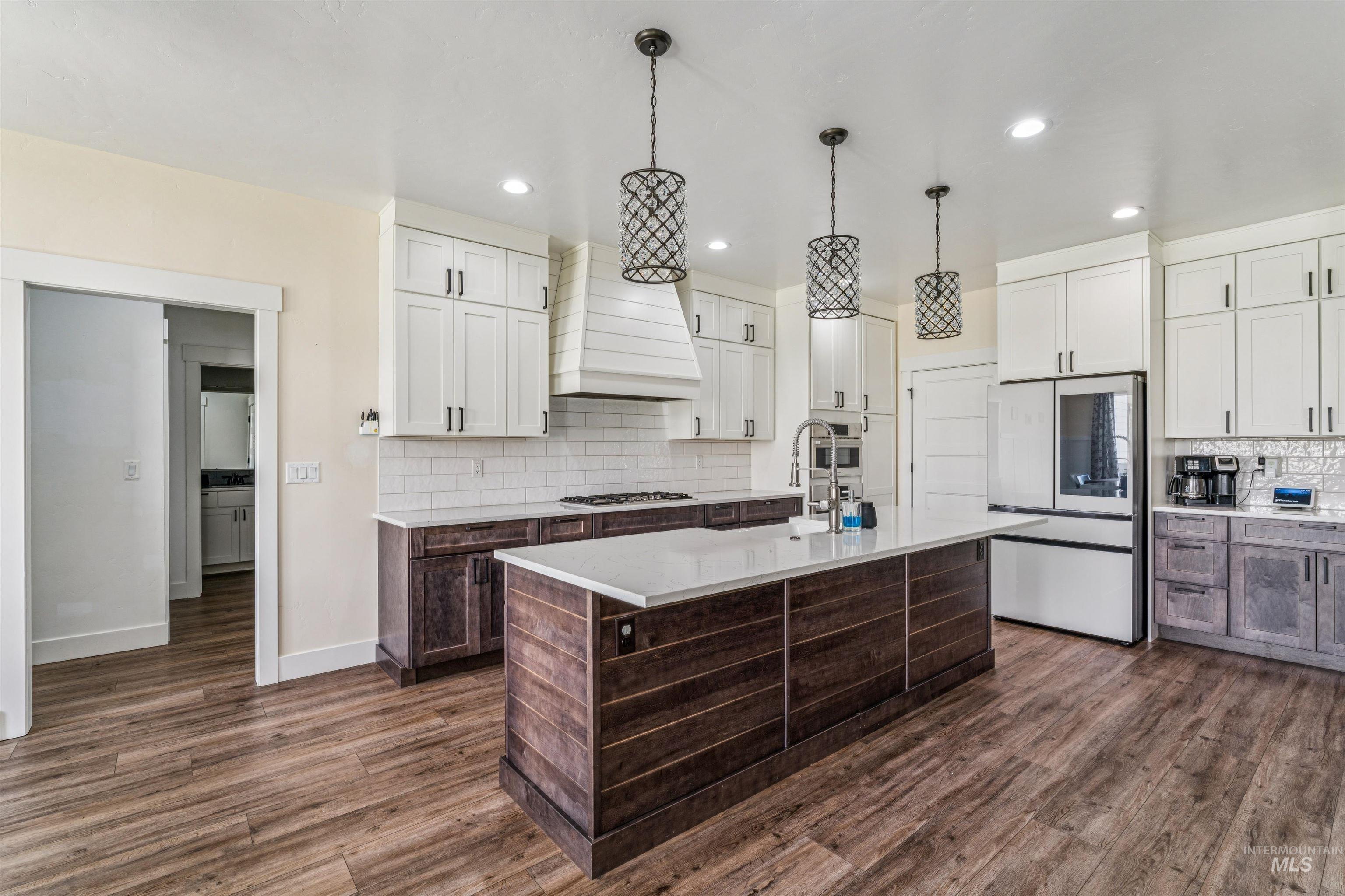 4540 NW Purple Sage Circle, Mountain Home, Idaho 83647, 3 Bedrooms, 2.5 Bathrooms, Residential For Sale, Price $775,000,MLS 98996484