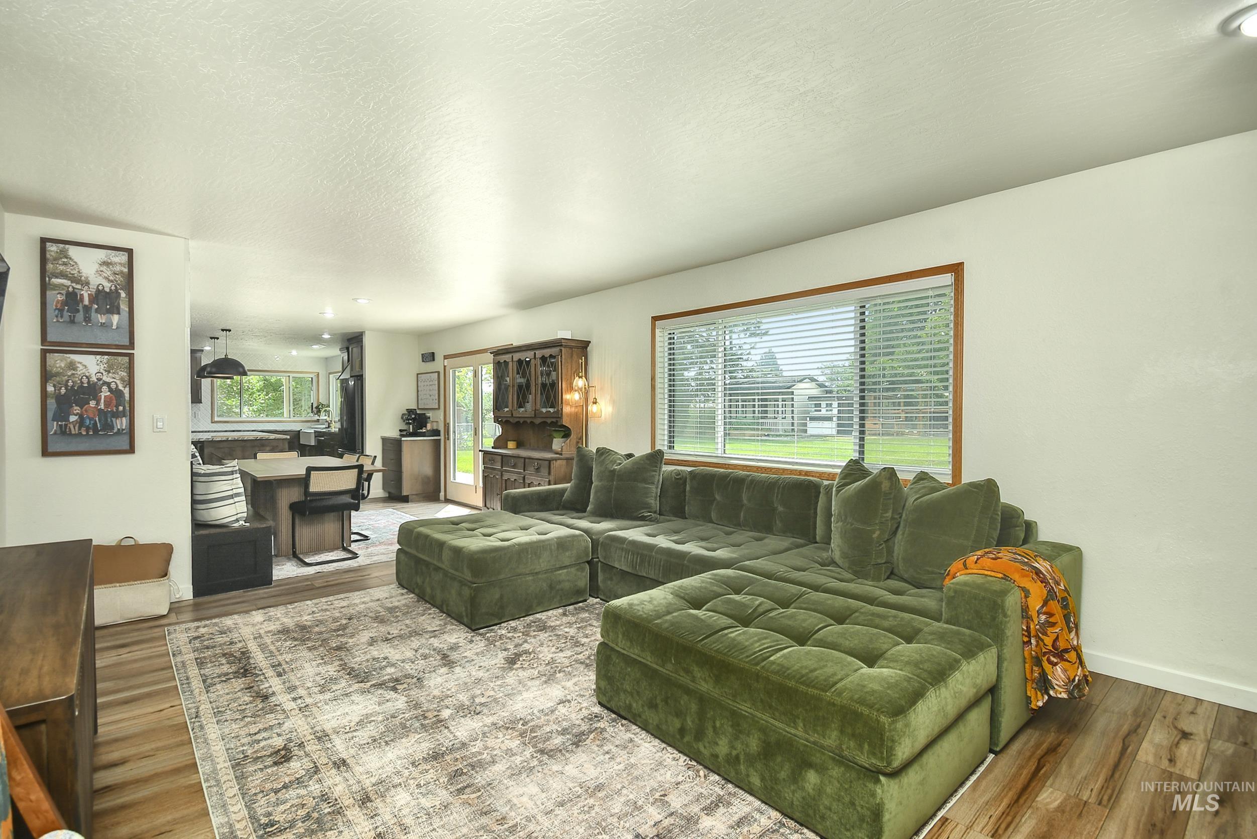 127 Ruth Lane, Nampa, Idaho 83686, 5 Bedrooms, 2.5 Bathrooms, Residential For Sale, Price $829,000,MLS 98996485