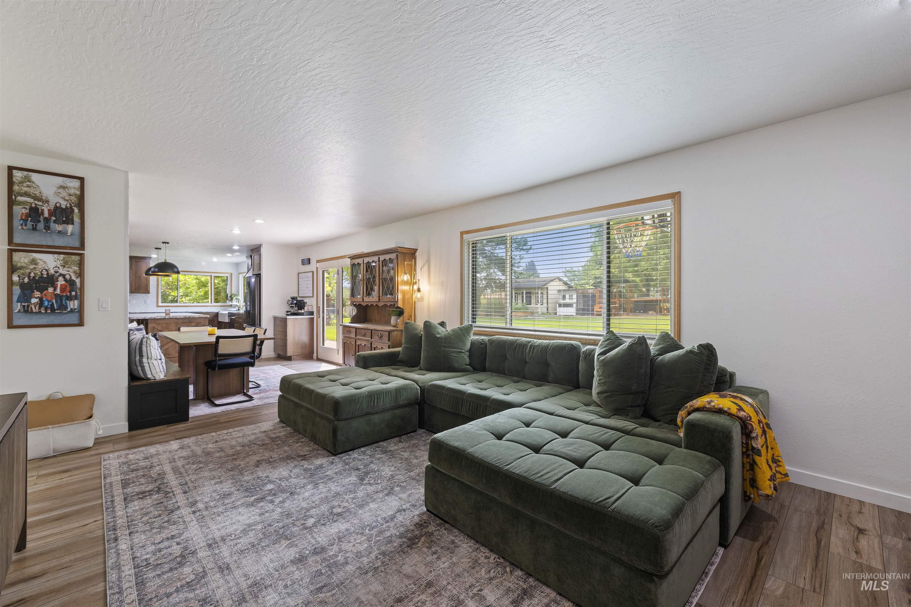 127 Ruth Lane, Nampa, Idaho 83686, 5 Bedrooms, 2.5 Bathrooms, Residential For Sale, Price $829,000,MLS 98996485