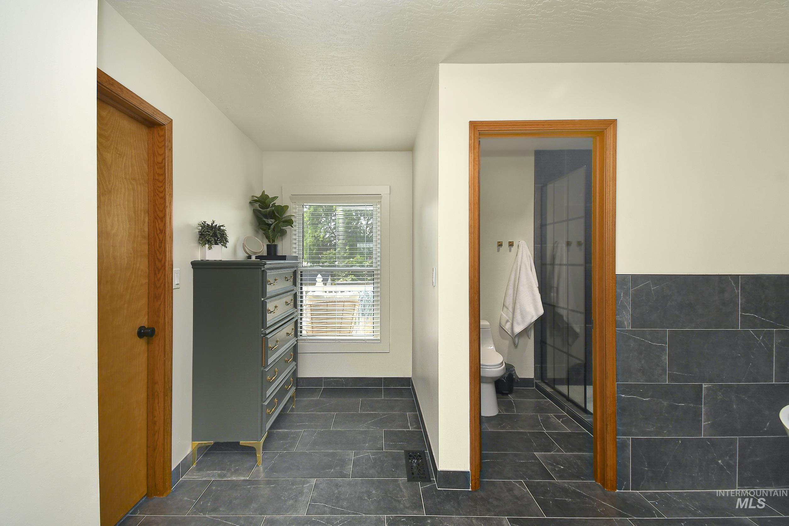 127 Ruth Lane, Nampa, Idaho 83686, 5 Bedrooms, 2.5 Bathrooms, Residential For Sale, Price $829,000,MLS 98996485