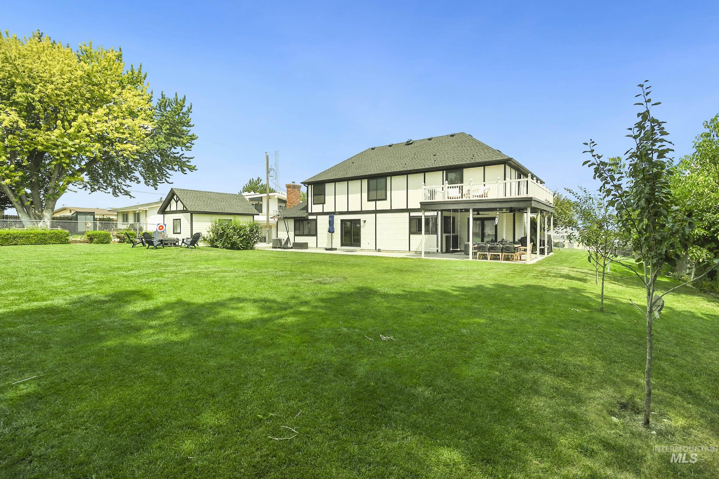 127 Ruth Lane, Nampa, Idaho 83686, 5 Bedrooms, 2.5 Bathrooms, Residential For Sale, Price $829,000,MLS 98996485