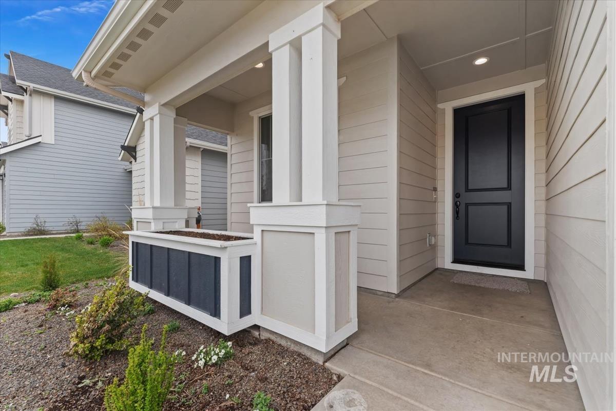 12541 W Shortcreek St., Star, Idaho 83669, 3 Bedrooms, 2 Bathrooms, Residential For Sale, Price $465,000,MLS 98996486