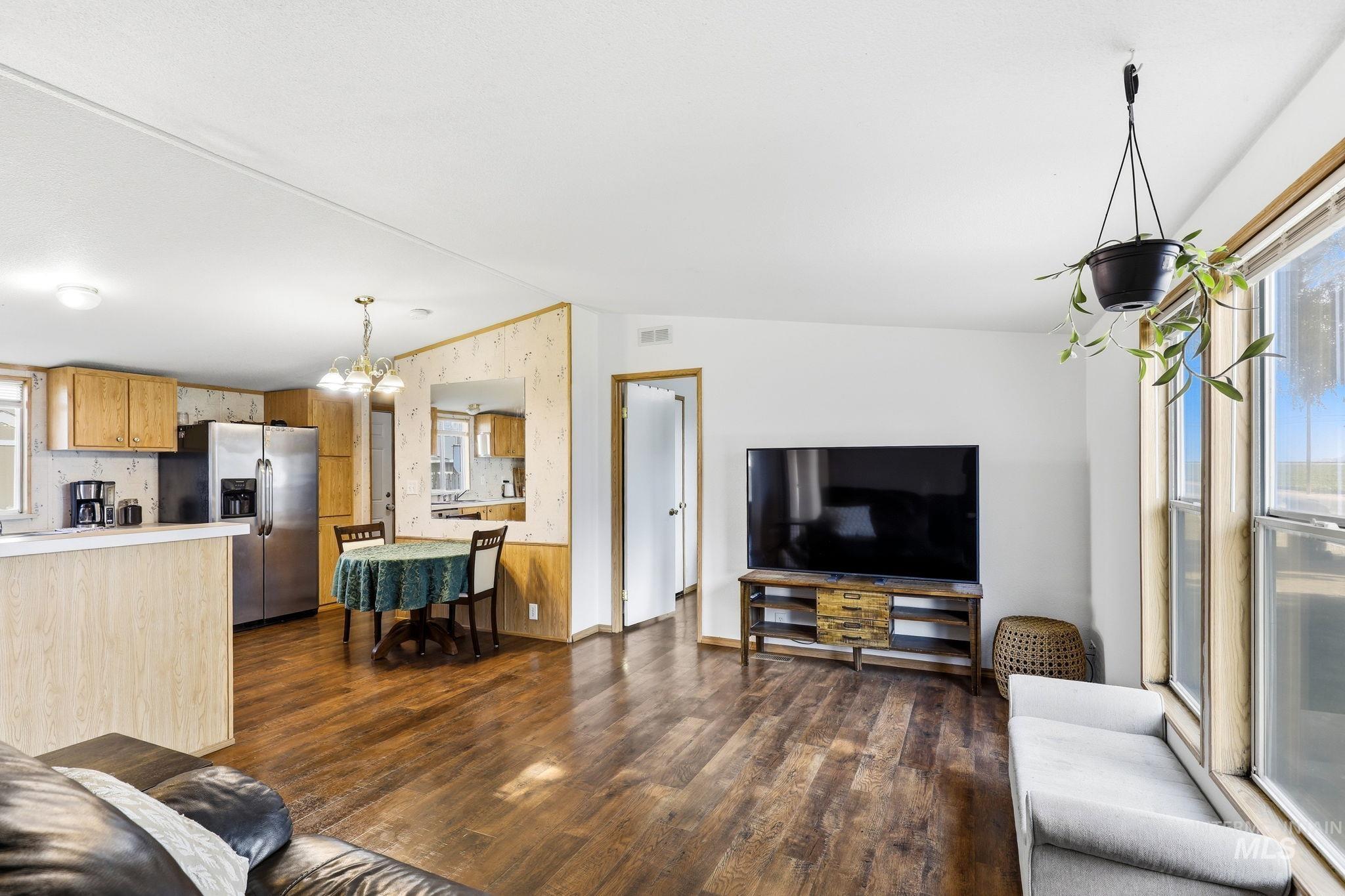 689 Notus Rd, Notus, Idaho 83656, 3 Bedrooms, 2 Bathrooms, Residential For Sale, Price $324,000,MLS 98996489
