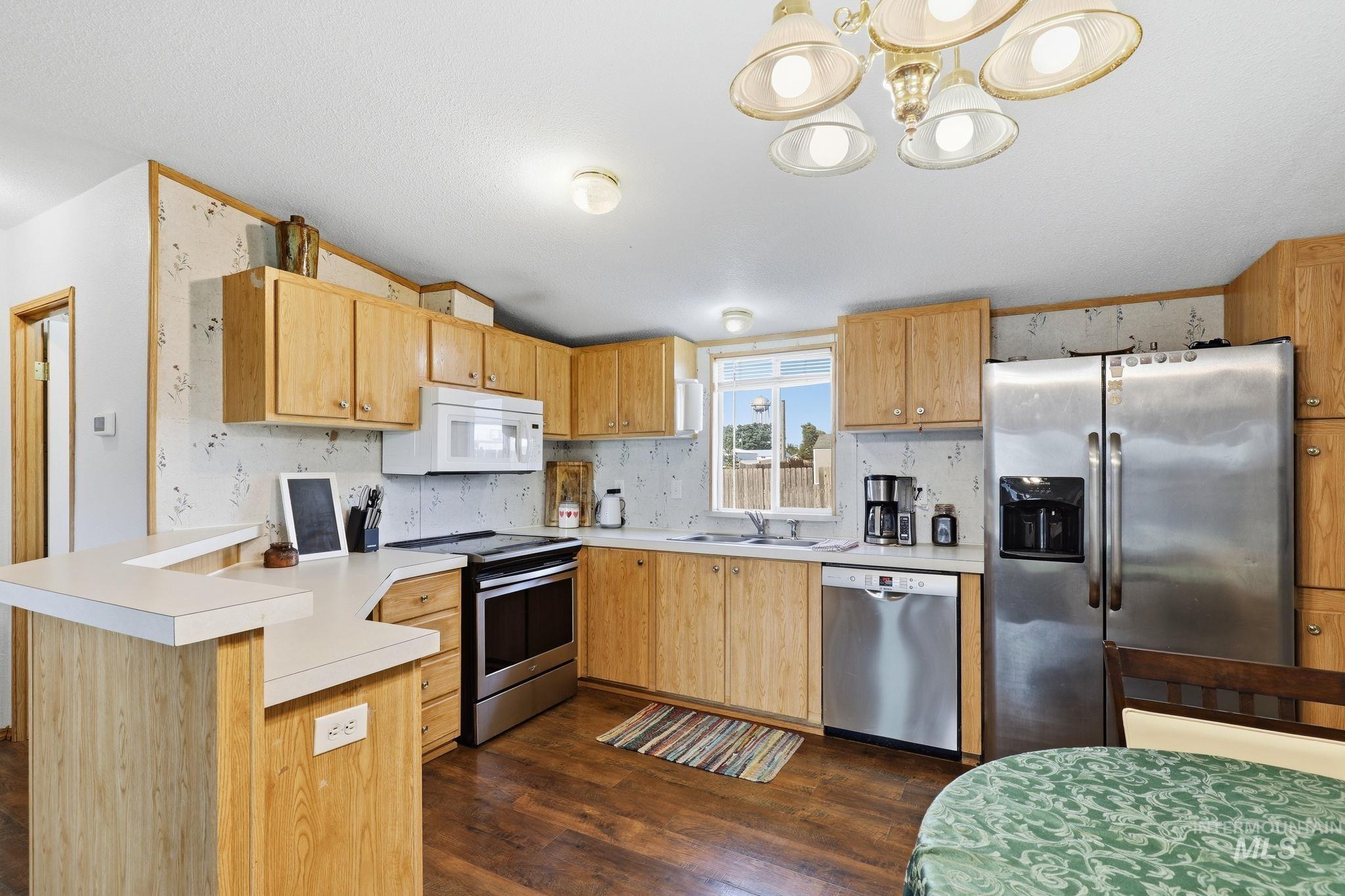 689 Notus Rd, Notus, Idaho 83656, 3 Bedrooms, 2 Bathrooms, Residential For Sale, Price $324,000,MLS 98996489