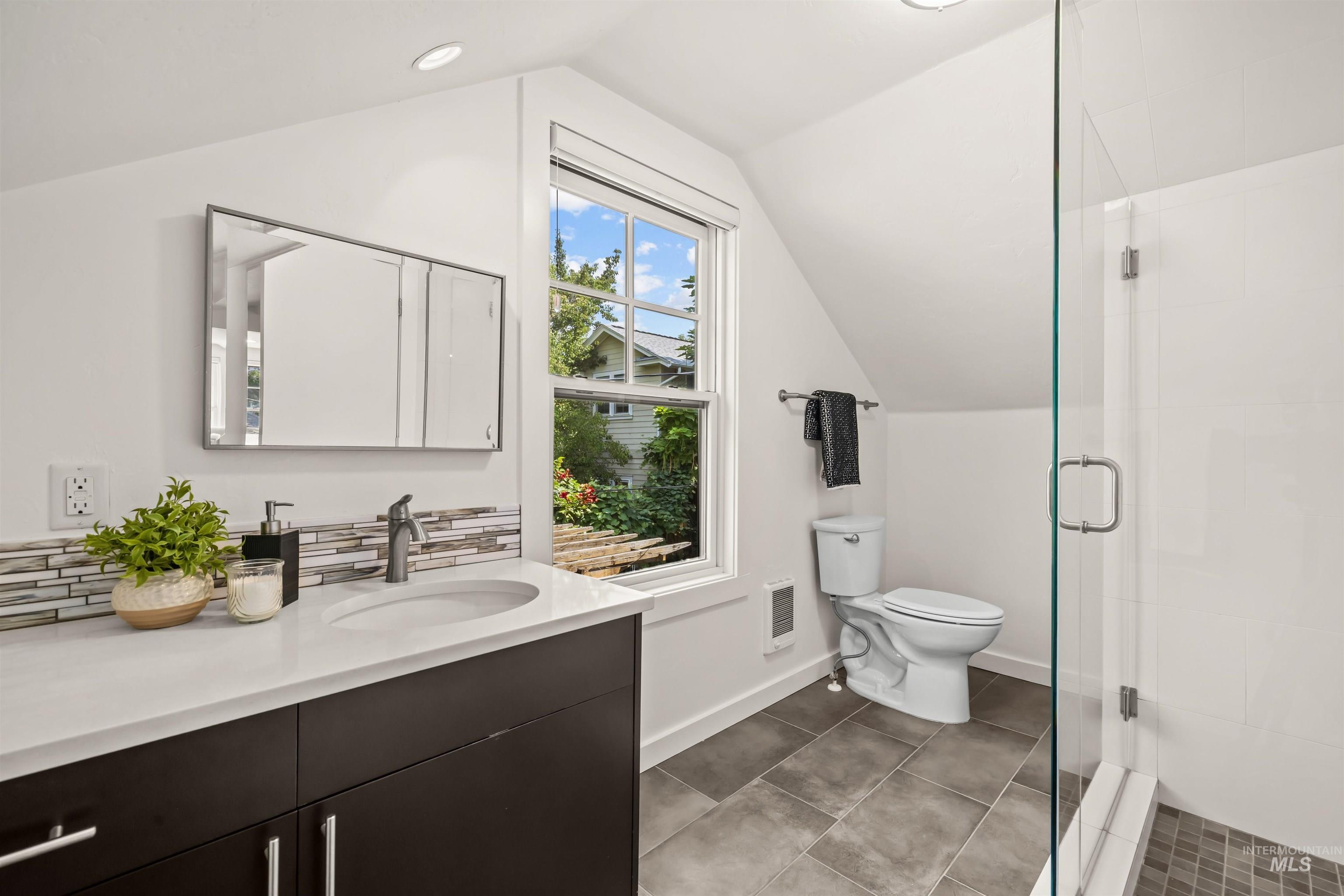 1911 N 10th Street, Boise, Idaho 83702, 5 Bedrooms, 4.5 Bathrooms, Residential For Sale, Price $1,499,000,MLS 98996490