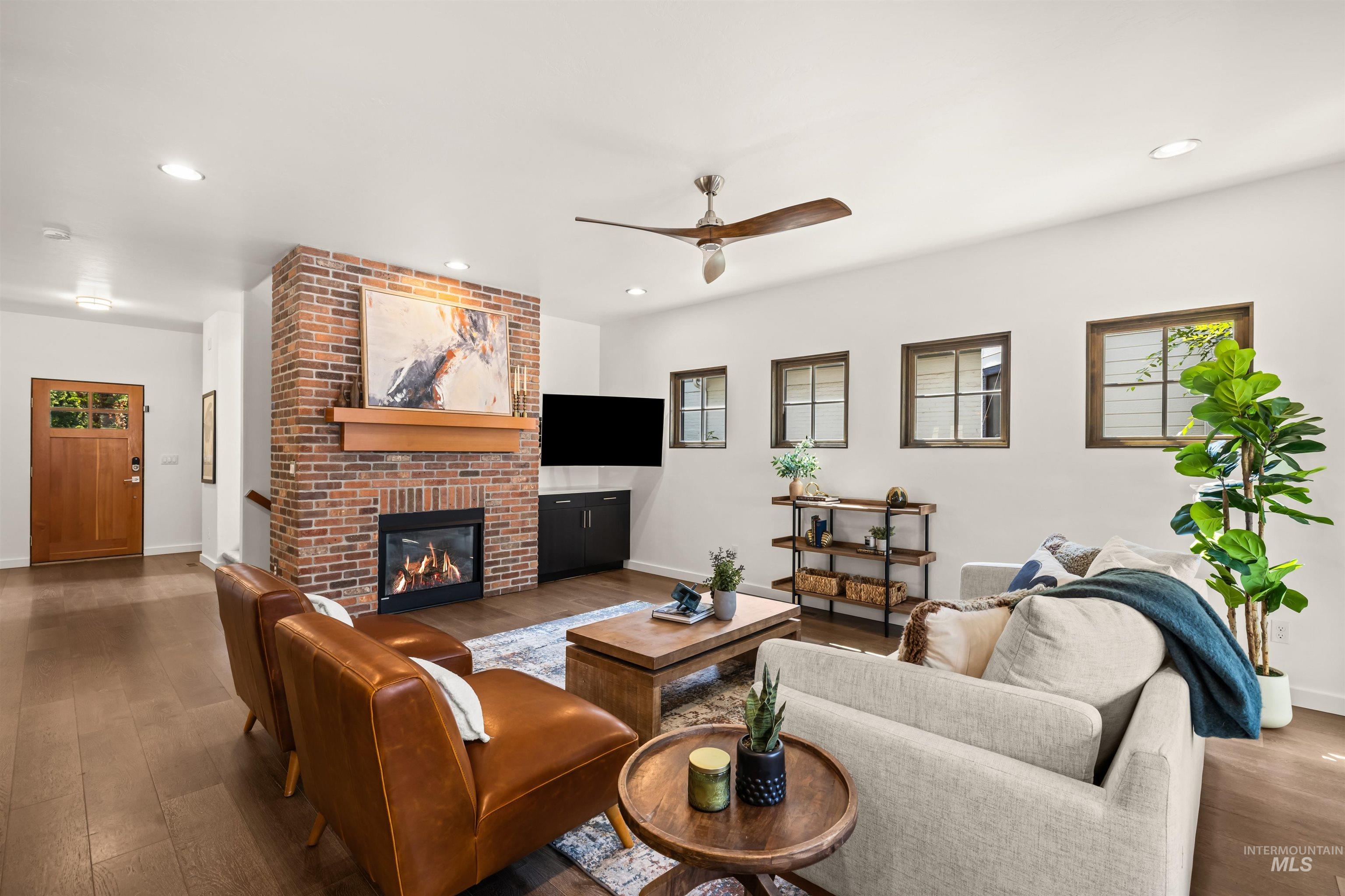 1911 N 10th Street, Boise, Idaho 83702, 5 Bedrooms, 4.5 Bathrooms, Residential For Sale, Price $1,499,000,MLS 98996490