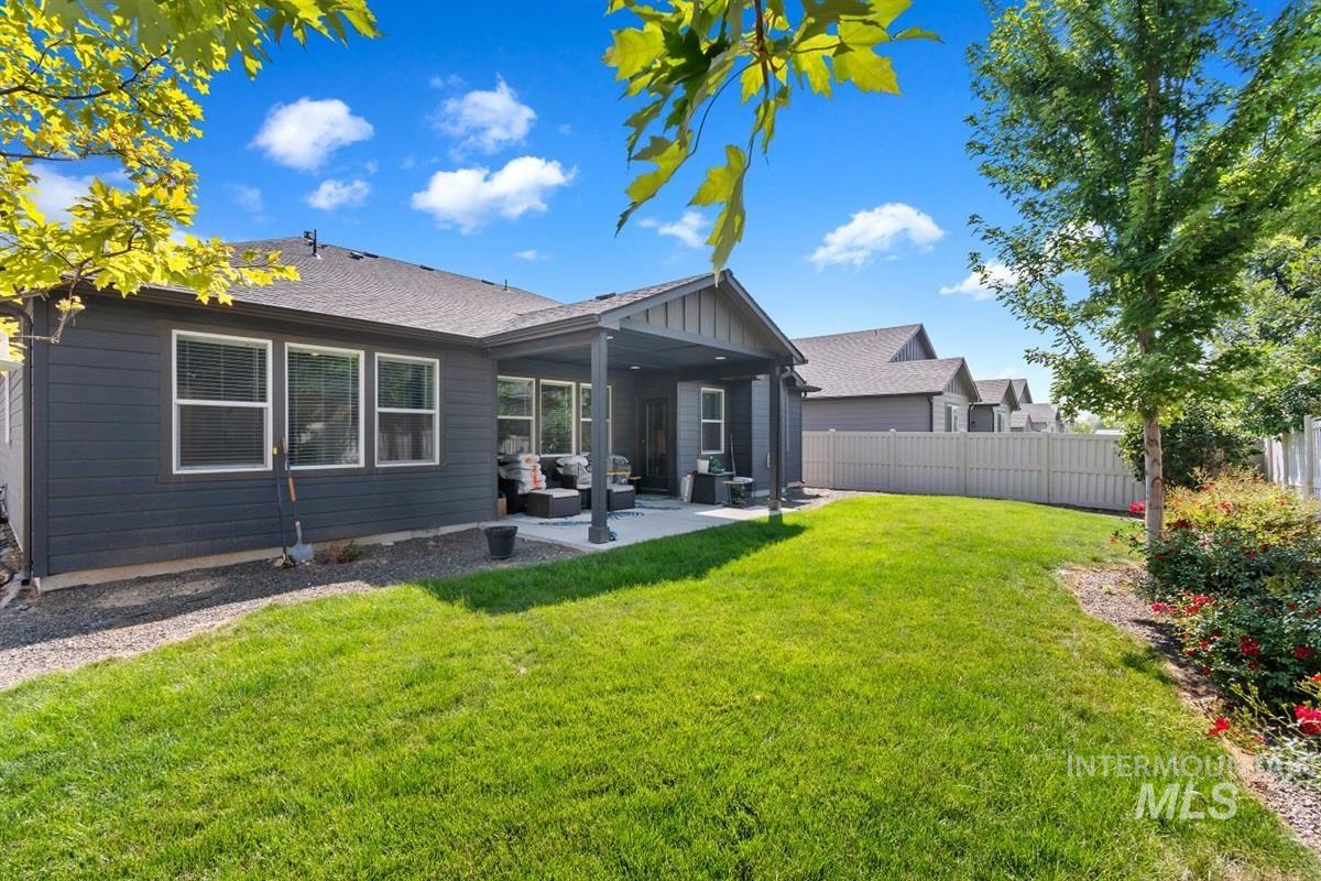 7680 W Blackberry Ct., Boise, Idaho 83709, 4 Bedrooms, 2.5 Bathrooms, Residential For Sale, Price $519,900,MLS 98996491