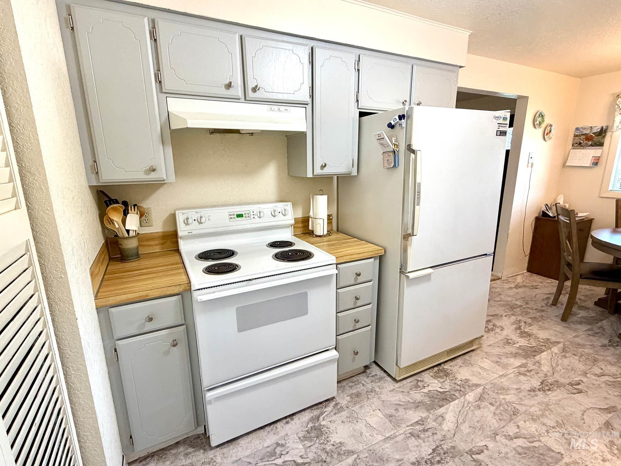 3920 N Maple Grove, Boise, Idaho 83704, 3 Bedrooms, 1 Bathroom, Residential For Sale, Price $324,999,MLS 98996492
