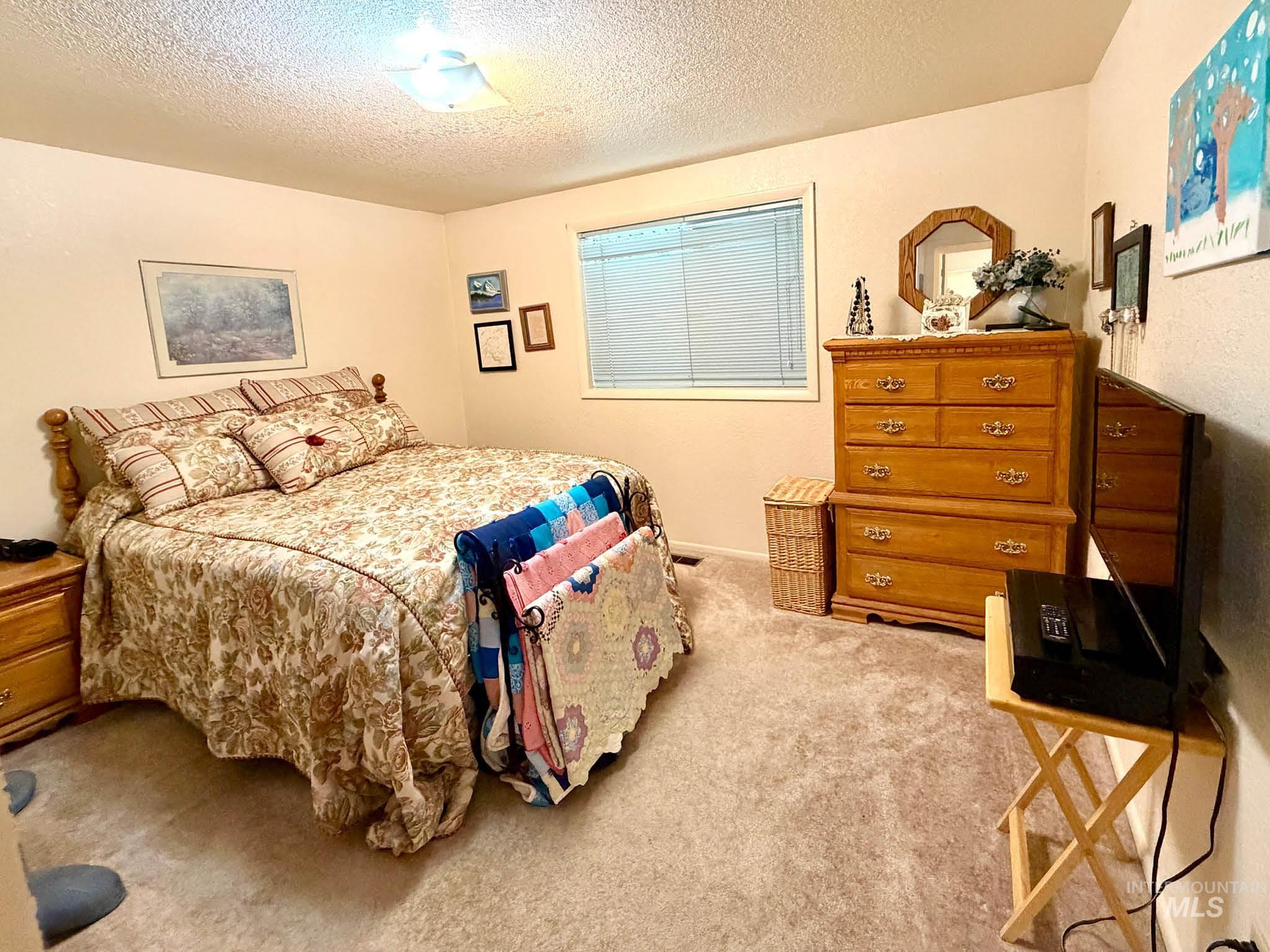 3920 N Maple Grove, Boise, Idaho 83704, 3 Bedrooms, 1 Bathroom, Residential For Sale, Price $324,999,MLS 98996492