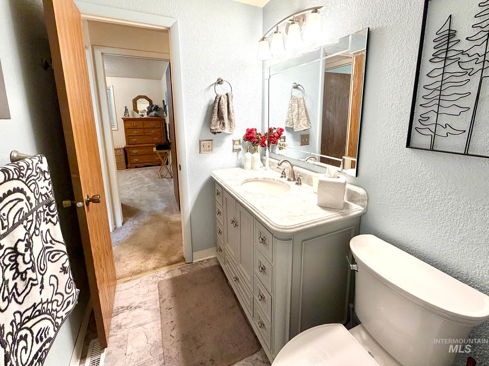 3920 N Maple Grove, Boise, Idaho 83704, 3 Bedrooms, 1 Bathroom, Residential For Sale, Price $324,999,MLS 98996492