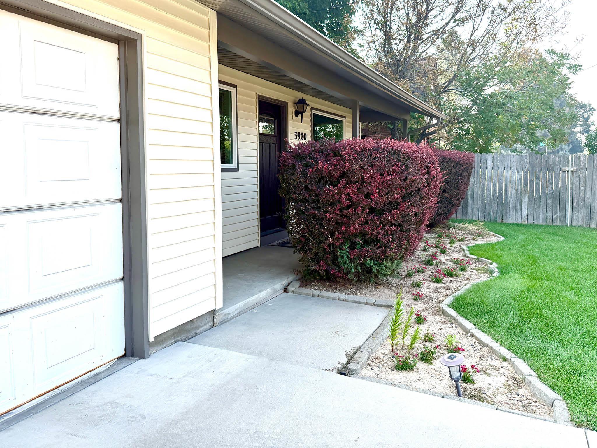 3920 N Maple Grove, Boise, Idaho 83704, 3 Bedrooms, 1 Bathroom, Residential For Sale, Price $324,999,MLS 98996492