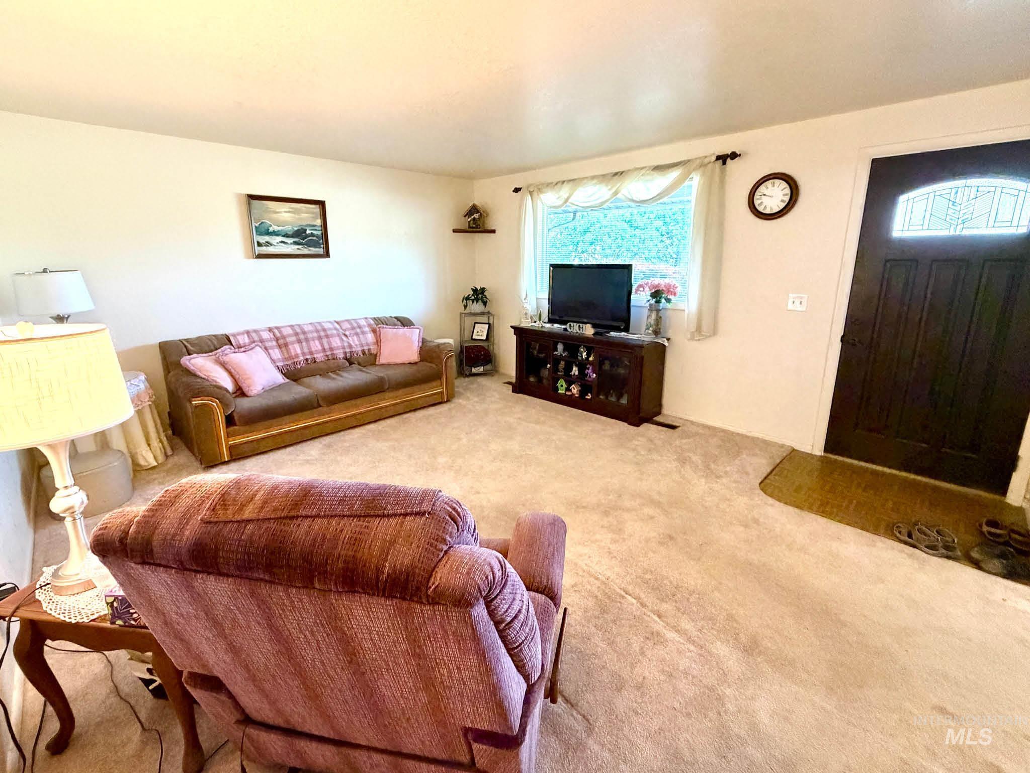 3920 N Maple Grove, Boise, Idaho 83704, 3 Bedrooms, 1 Bathroom, Residential For Sale, Price $324,999,MLS 98996492