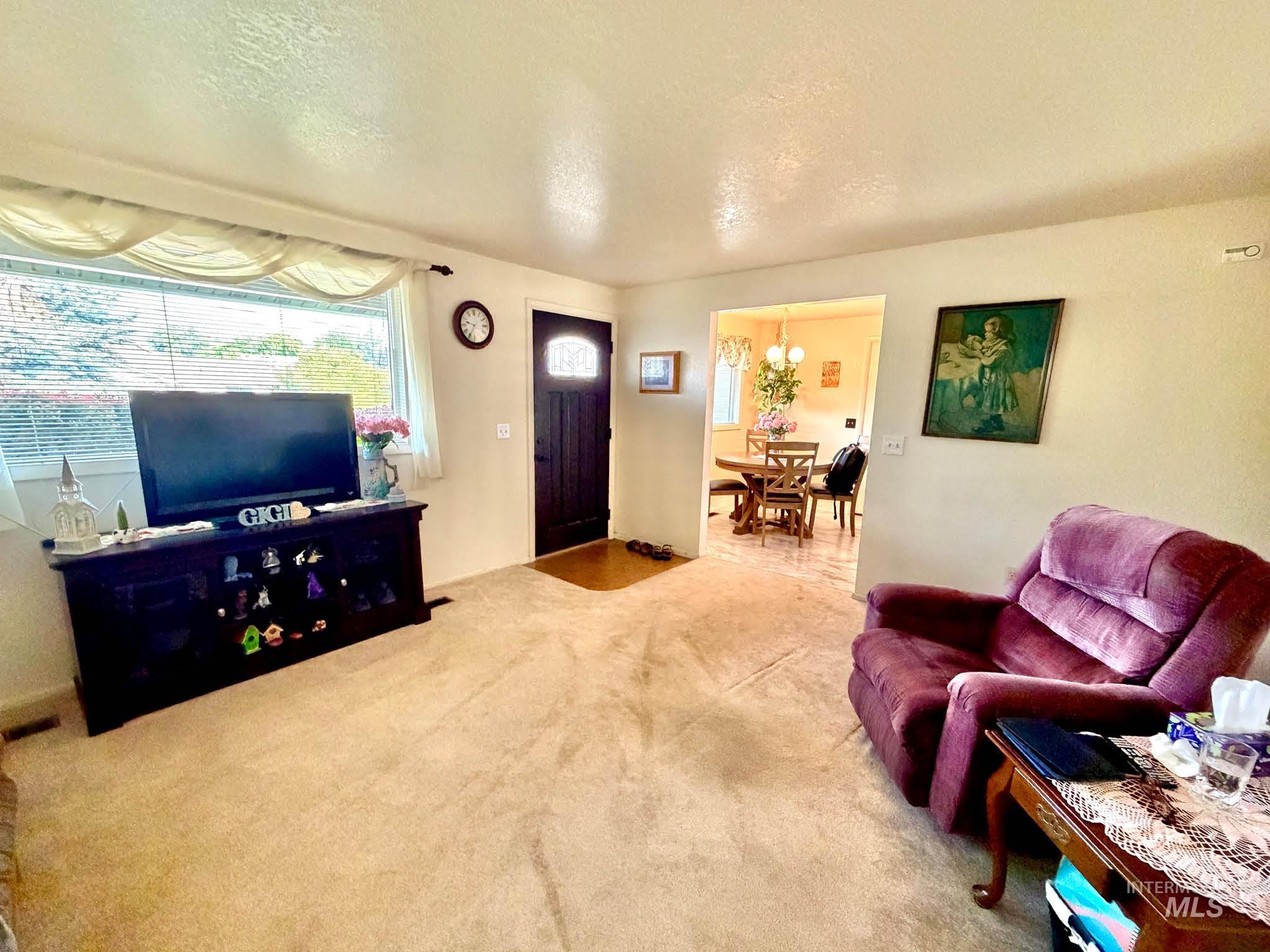 3920 N Maple Grove, Boise, Idaho 83704, 3 Bedrooms, 1 Bathroom, Residential For Sale, Price $324,999,MLS 98996492