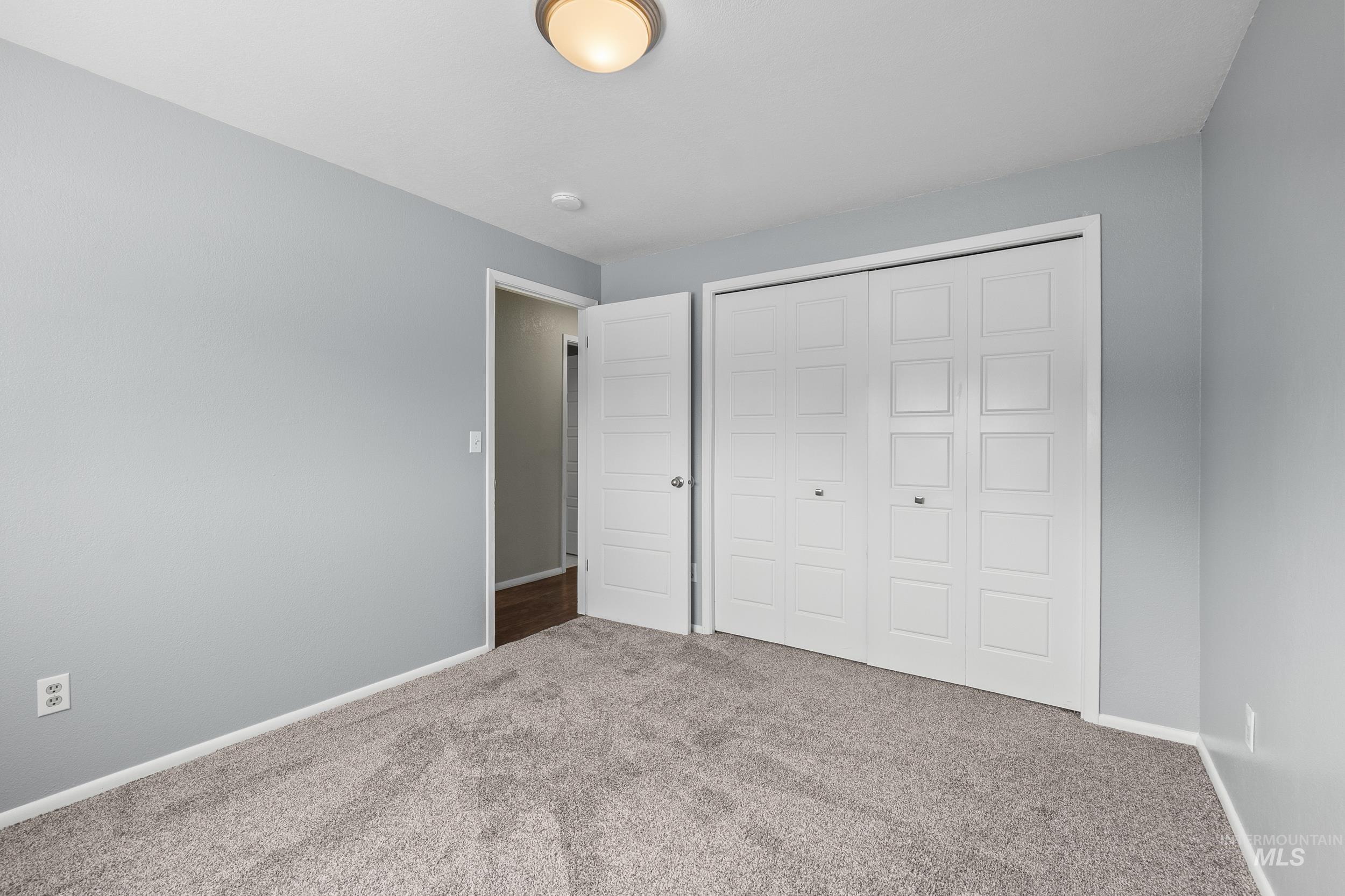 8920 W Donnybrook Dr, Boise, Idaho 83709, 5 Bedrooms, 3 Bathrooms, Residential For Sale, Price $525,000,MLS 98996493