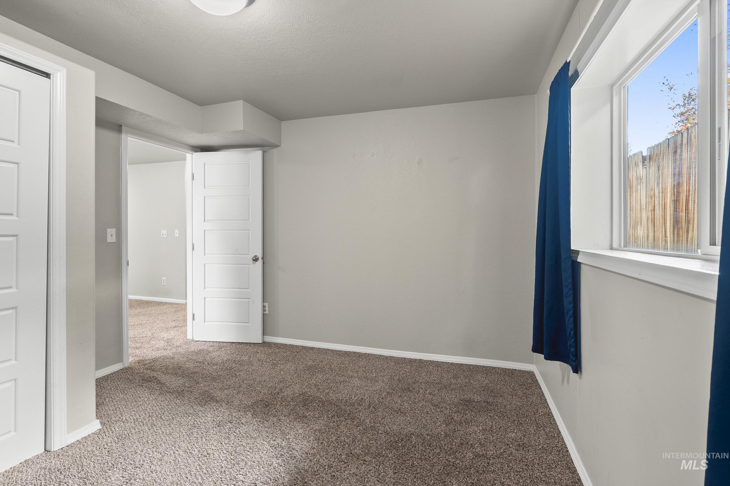 8920 W Donnybrook Dr, Boise, Idaho 83709, 5 Bedrooms, 3 Bathrooms, Residential For Sale, Price $525,000,MLS 98996493