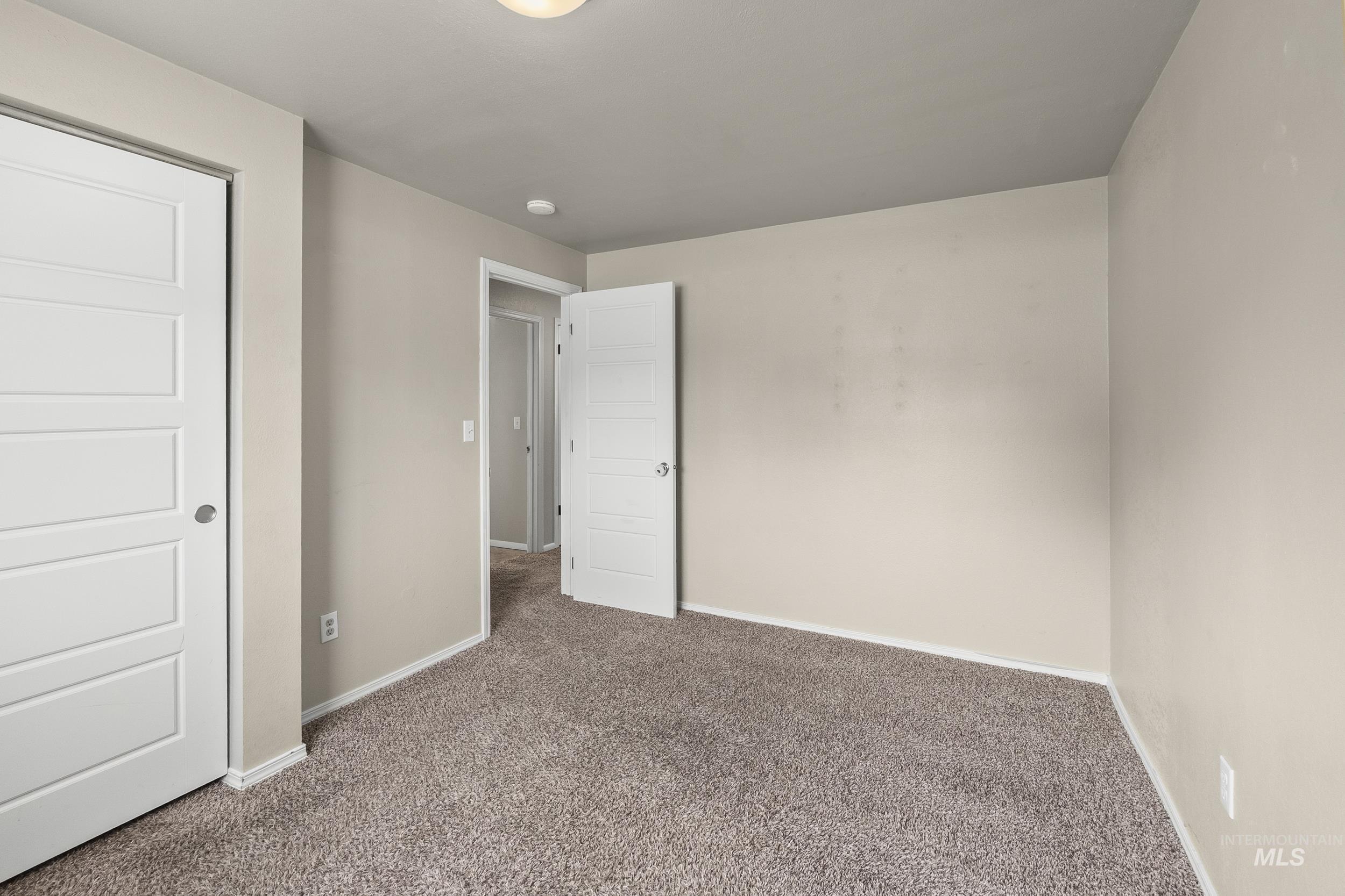 8920 W Donnybrook Dr, Boise, Idaho 83709, 5 Bedrooms, 3 Bathrooms, Residential For Sale, Price $525,000,MLS 98996493