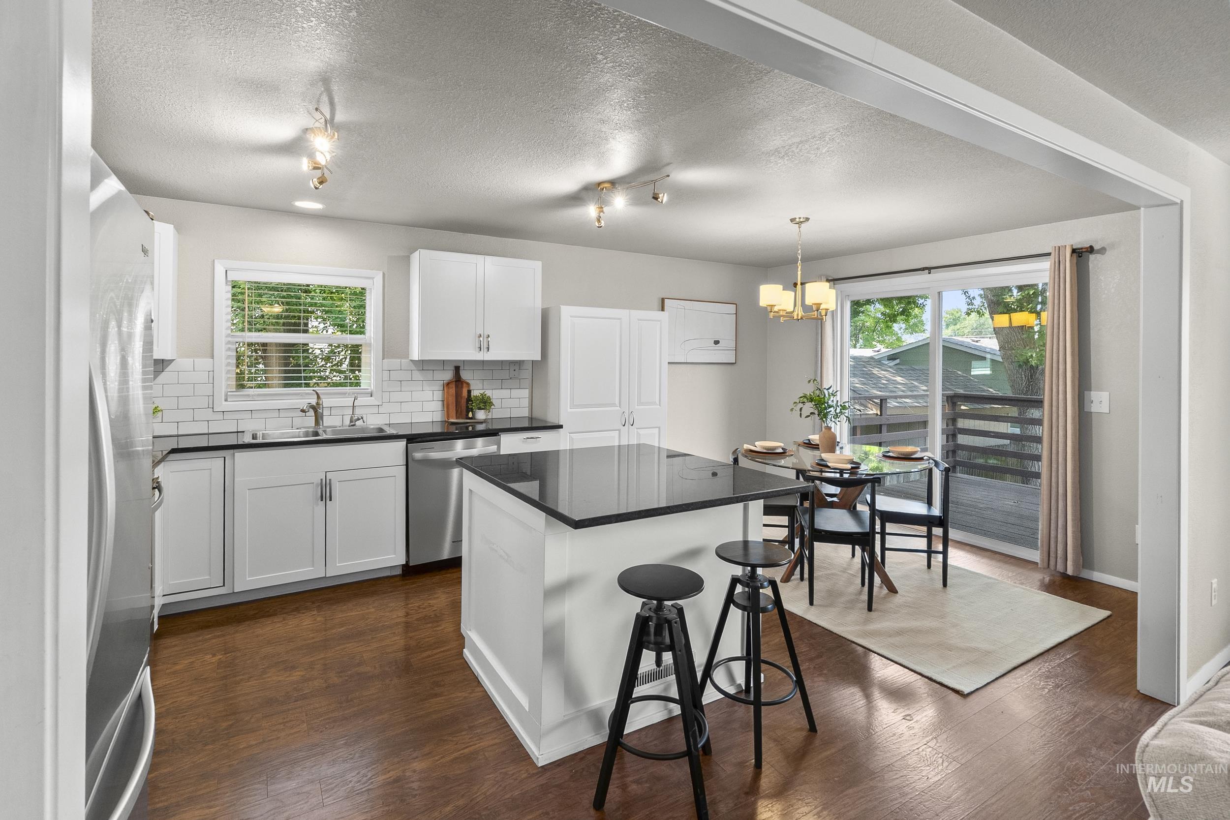 8920 W Donnybrook Dr, Boise, Idaho 83709, 5 Bedrooms, 3 Bathrooms, Residential For Sale, Price $525,000,MLS 98996493
