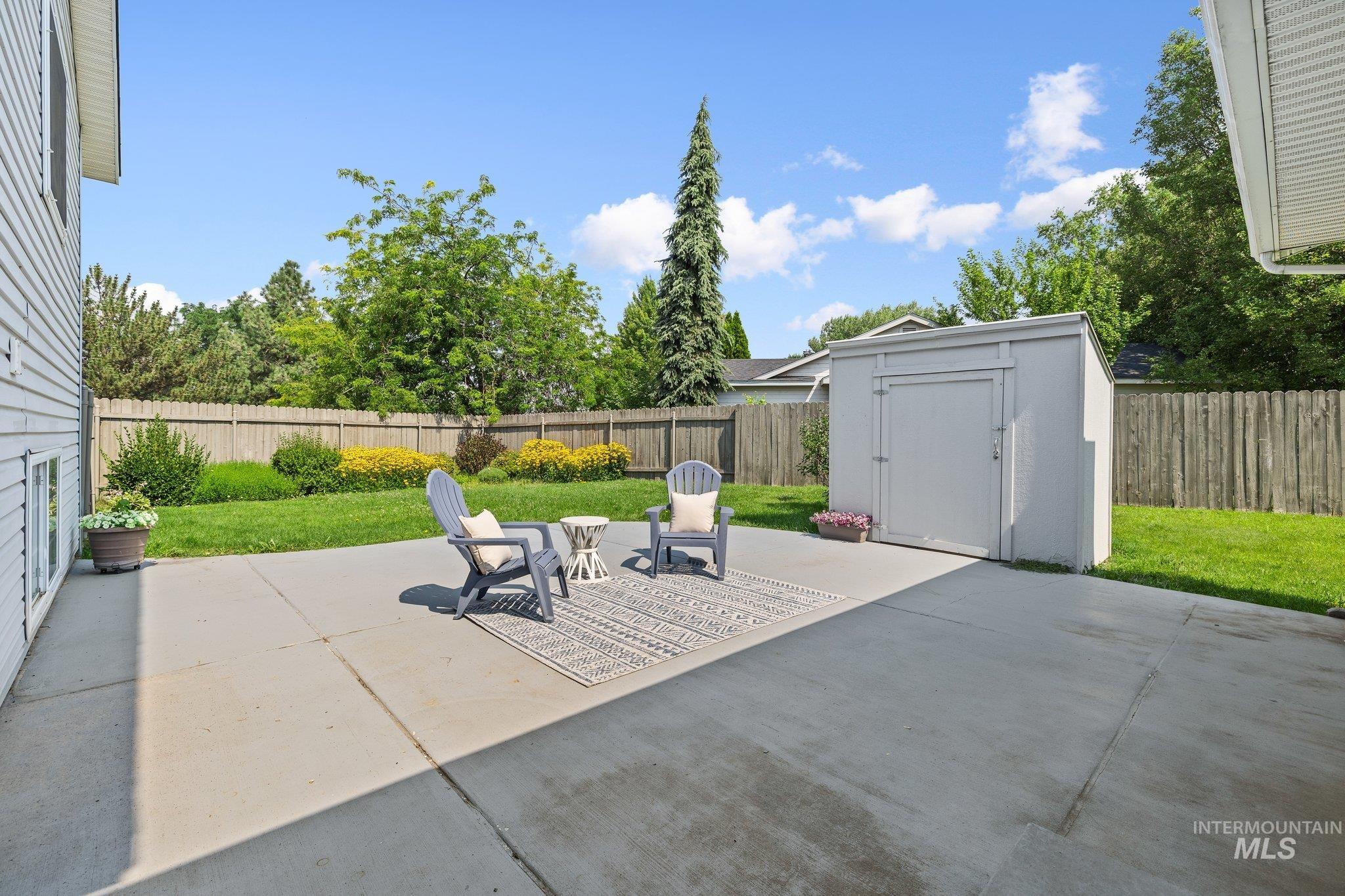 3892 E Eisenhower Dr, Meridian, Idaho 83642, 4 Bedrooms, 4 Bathrooms, Residential For Sale, Price $559,900,MLS 98996495