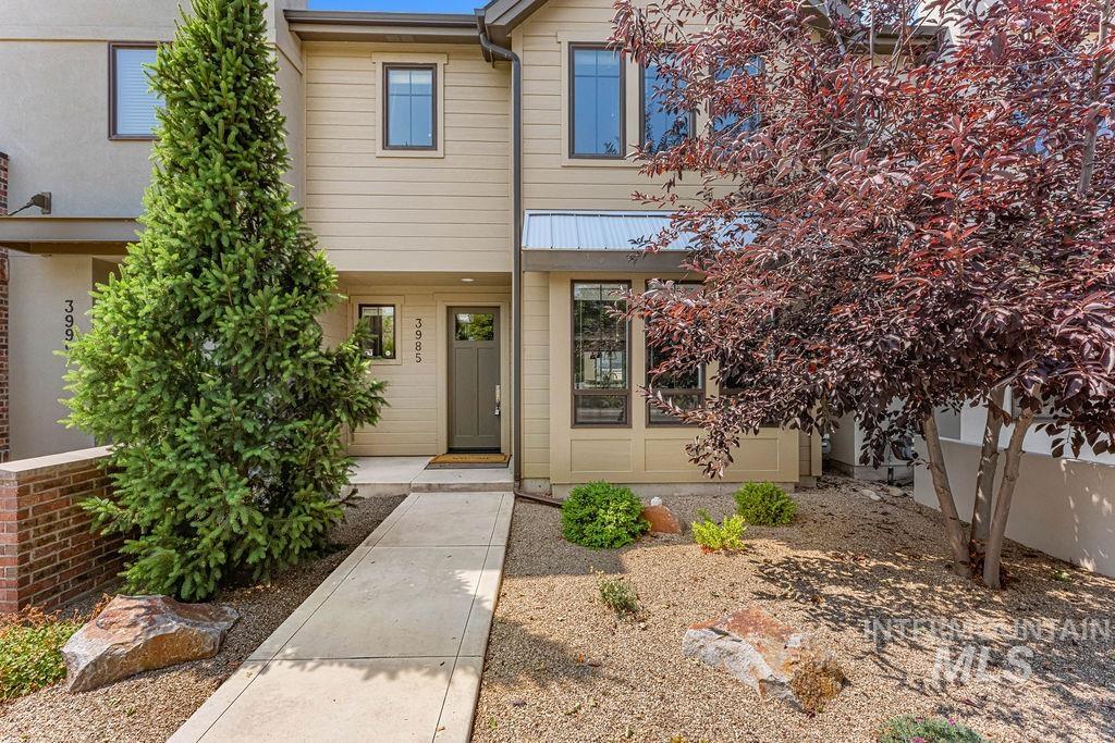 3985 E Parkcenter Blvd, Boise, Idaho 83716, 3 Bedrooms, 2.5 Bathrooms, Residential For Sale, Price $659,000,MLS 98996496