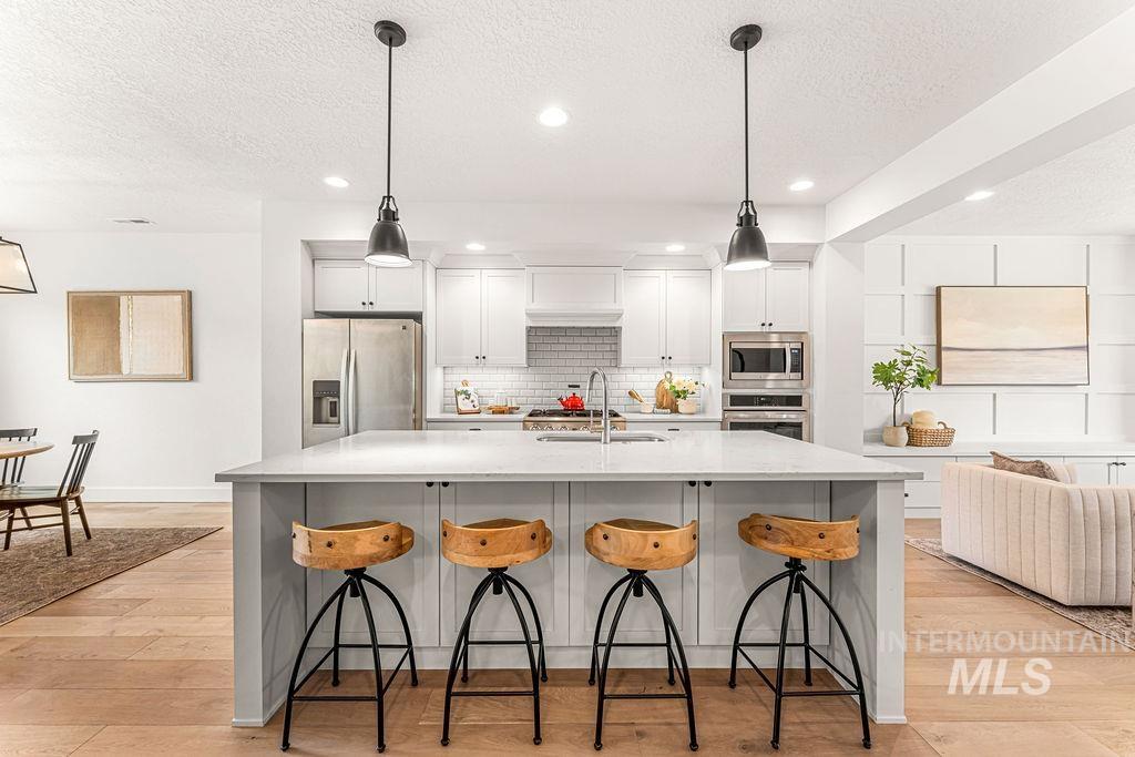 3985 E Parkcenter Blvd, Boise, Idaho 83716, 3 Bedrooms, 2.5 Bathrooms, Residential For Sale, Price $659,000,MLS 98996496