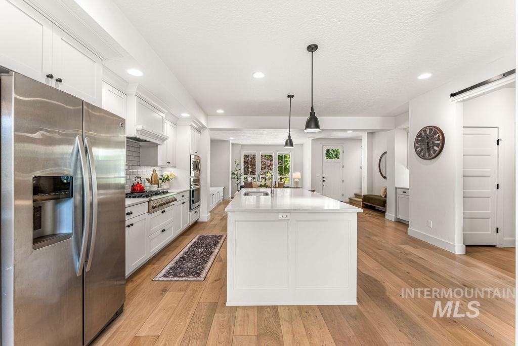 3985 E Parkcenter Blvd, Boise, Idaho 83716, 3 Bedrooms, 2.5 Bathrooms, Residential For Sale, Price $659,000,MLS 98996496