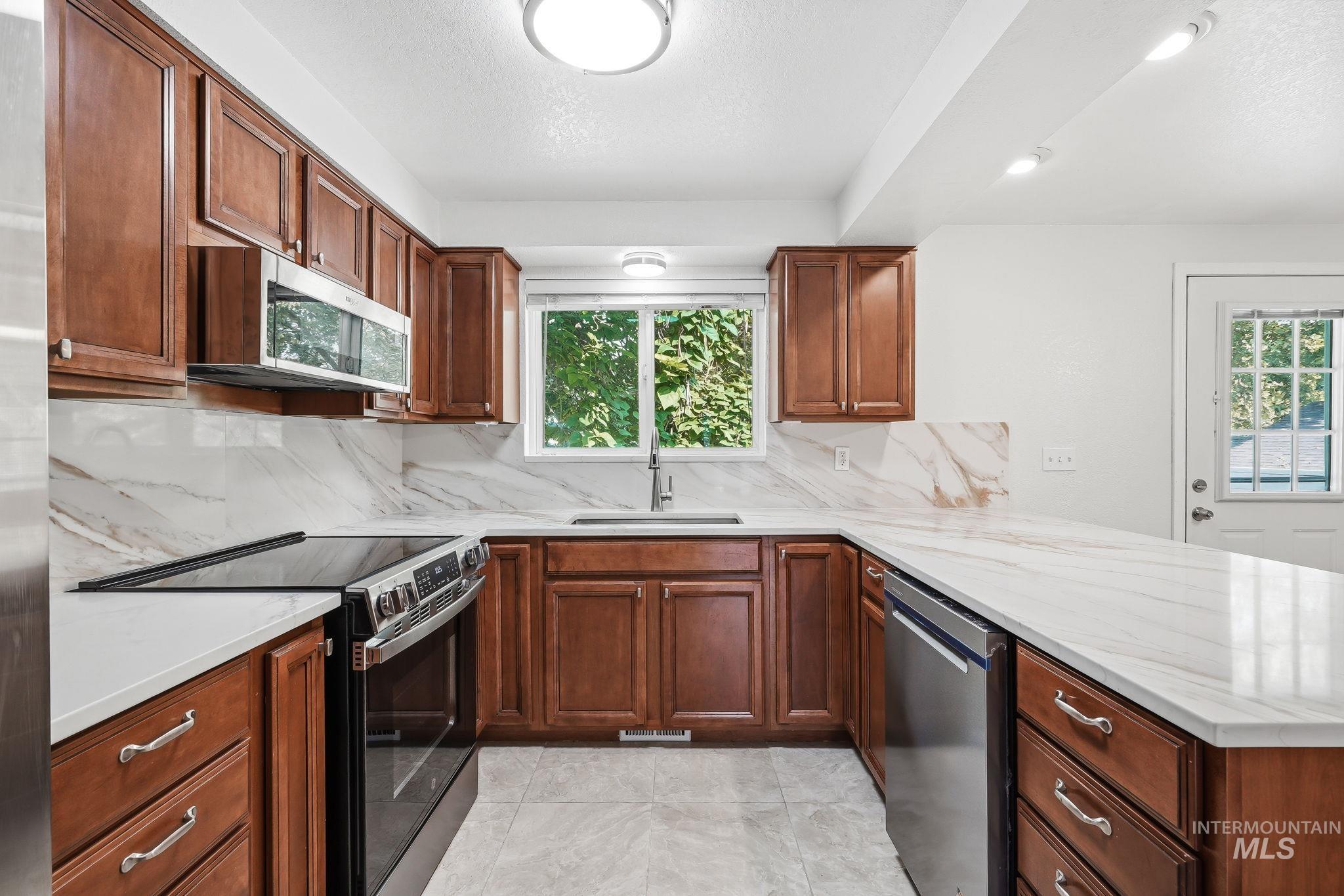 2311 N Monaco Way, Meridian, Idaho 83646, 4 Bedrooms, 3 Bathrooms, Residential For Sale, Price $524,900,MLS 98996498