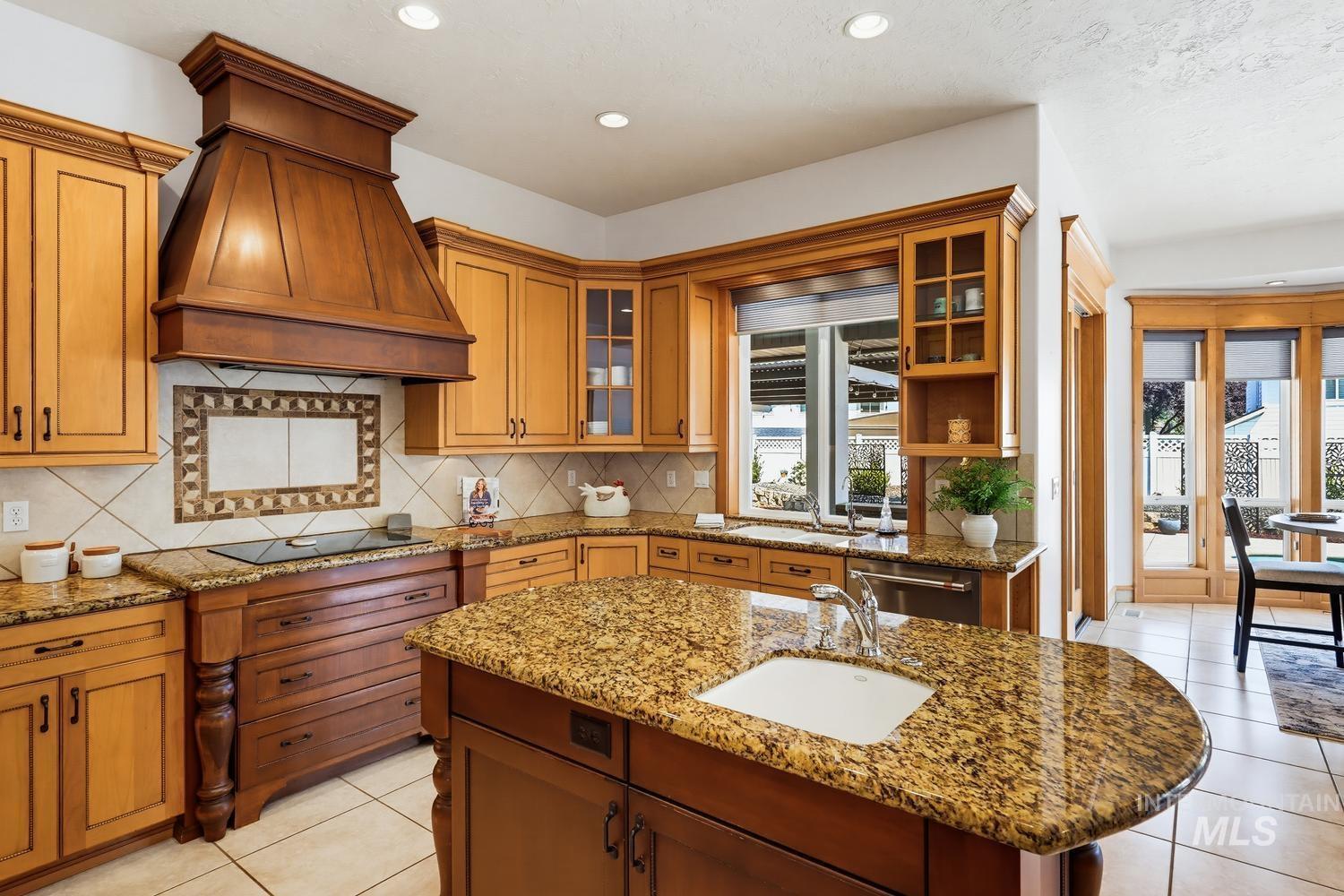 2068 E Handel Ct, Meridian, Idaho 83646, 6 Bedrooms, 3.5 Bathrooms, Residential For Sale, Price $1,599,900,MLS 98996504