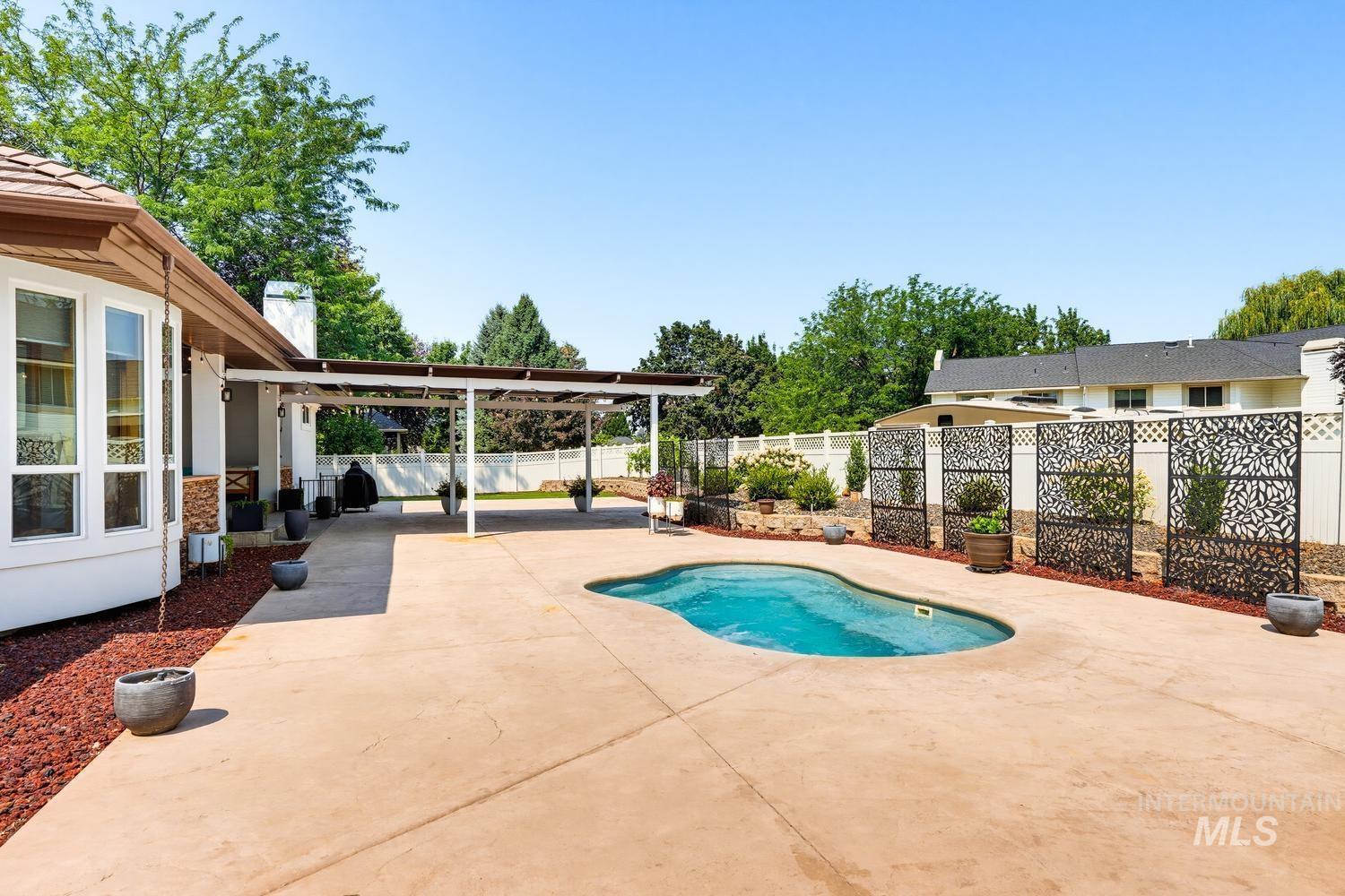 2068 E Handel Ct, Meridian, Idaho 83646, 6 Bedrooms, 3.5 Bathrooms, Residential For Sale, Price $1,599,900,MLS 98996504