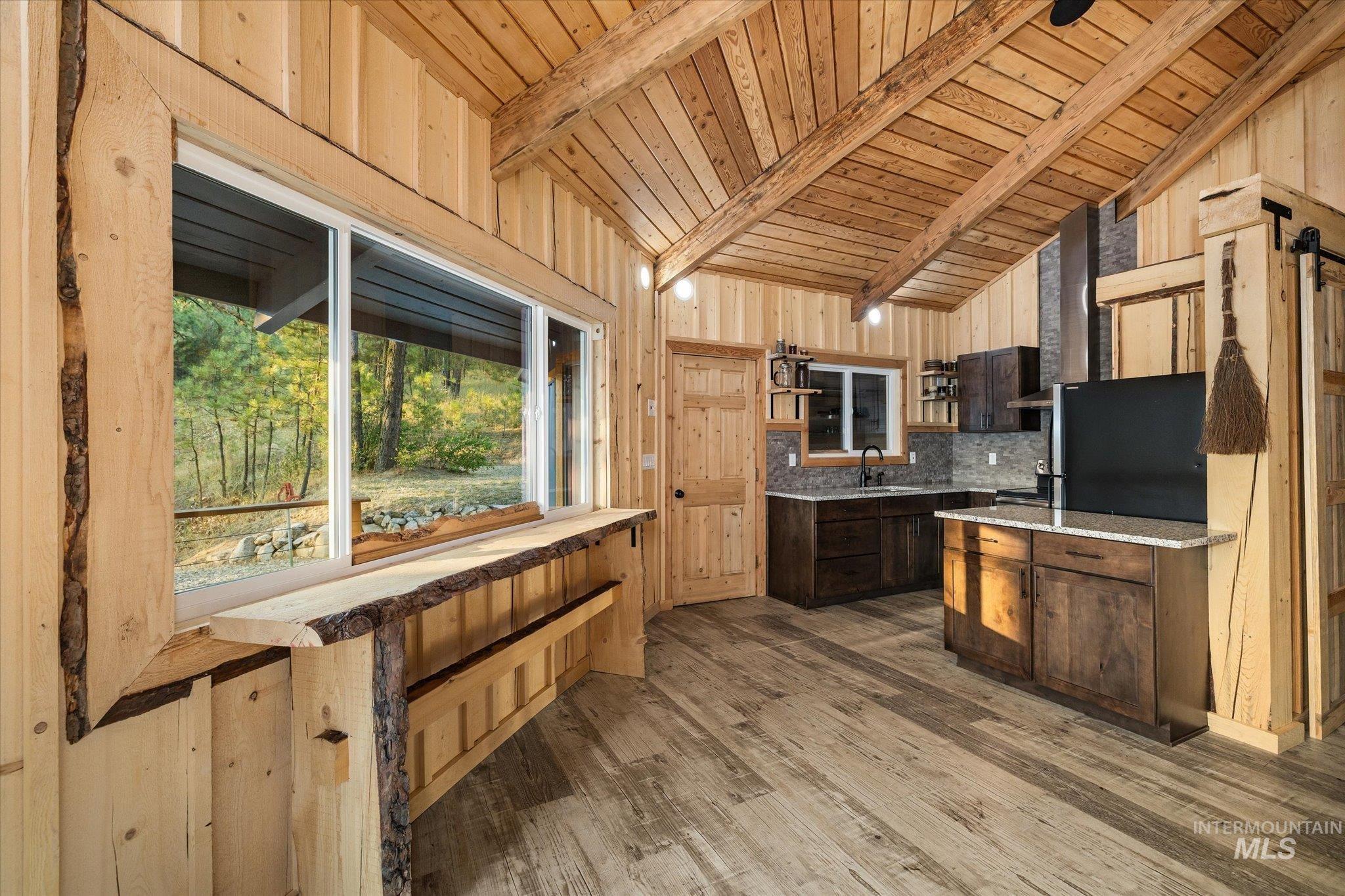 30 Timberline Dr, Garden Valley, Idaho 83622, 2 Bedrooms, 2 Bathrooms, Residential For Sale, Price $489,900,MLS 98996507