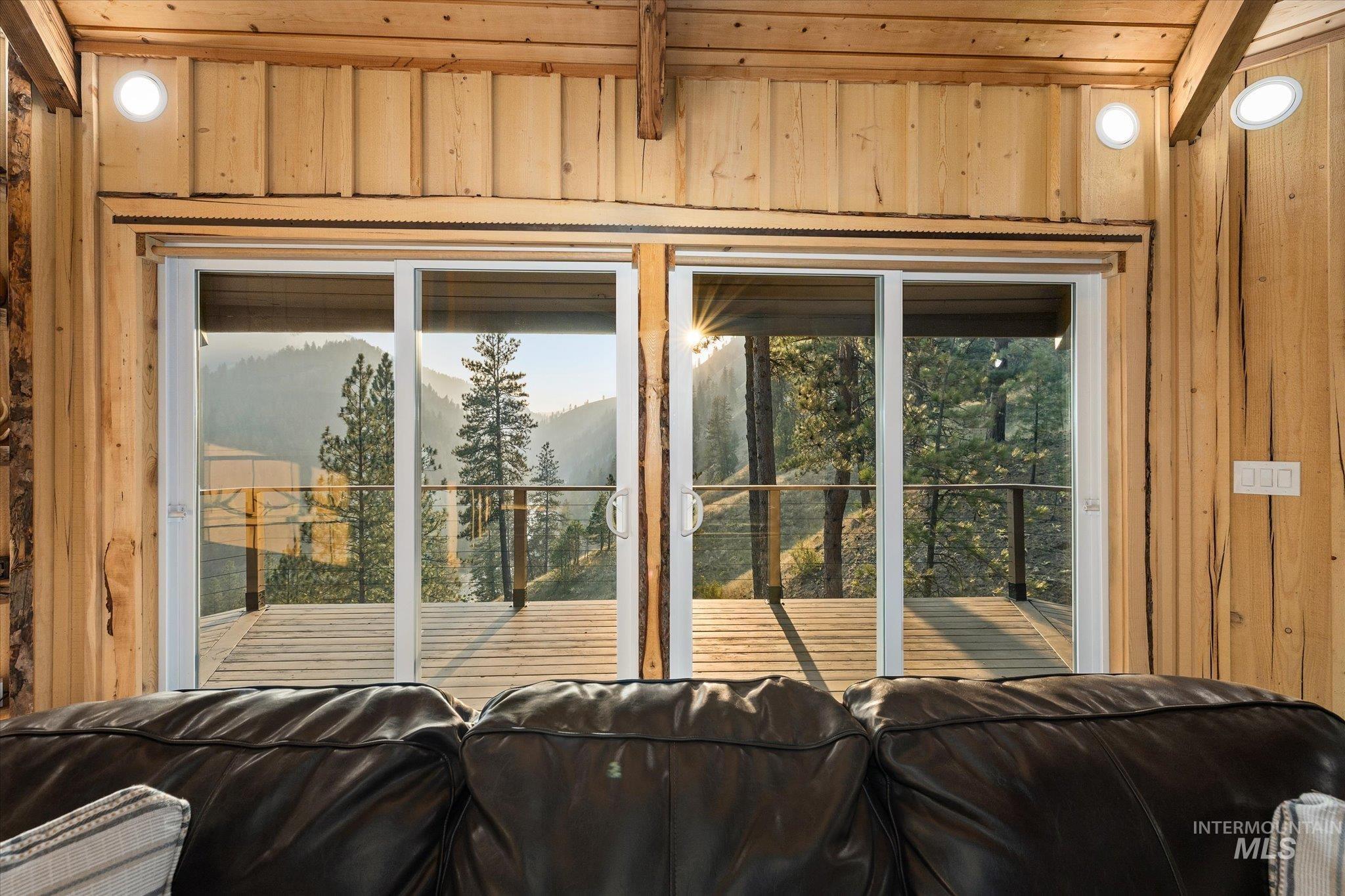 30 Timberline Dr, Garden Valley, Idaho 83622, 2 Bedrooms, 2 Bathrooms, Residential For Sale, Price $489,900,MLS 98996507