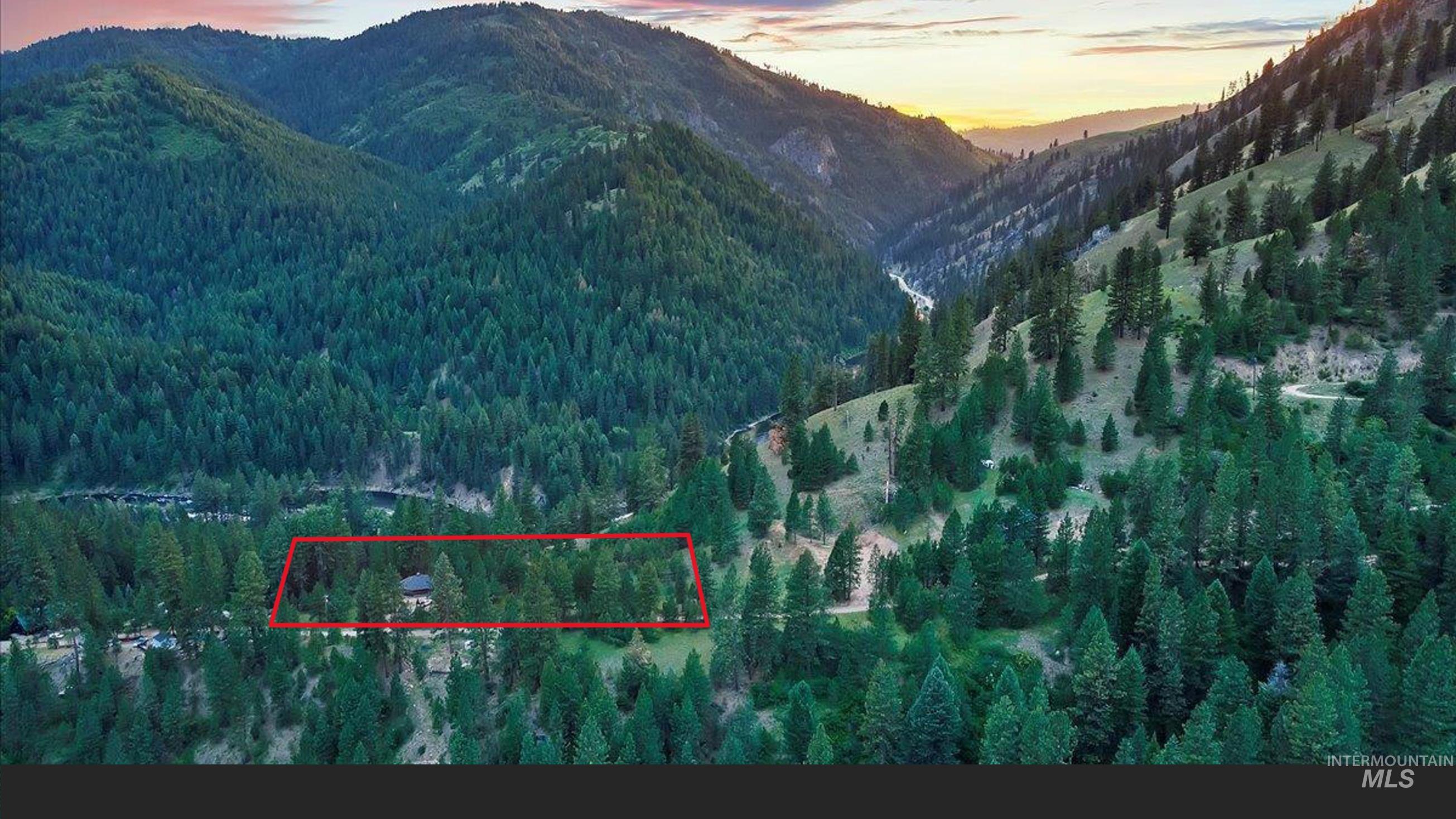30 Timberline Dr, Garden Valley, Idaho 83622, 2 Bedrooms, 2 Bathrooms, Residential For Sale, Price $489,900,MLS 98996507