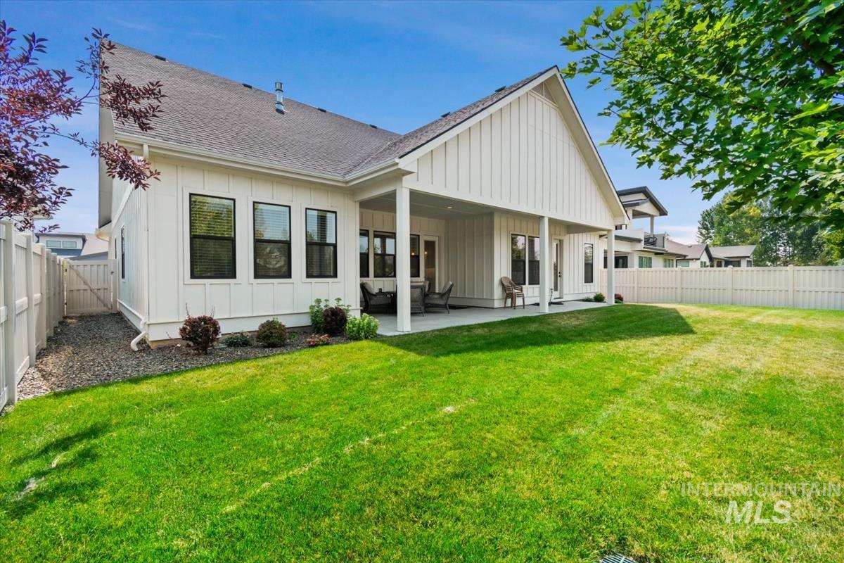 4074 E Awbrey St., Meridian, Idaho 83642, 3 Bedrooms, 2.5 Bathrooms, Residential For Sale, Price $789,000,MLS 98996510