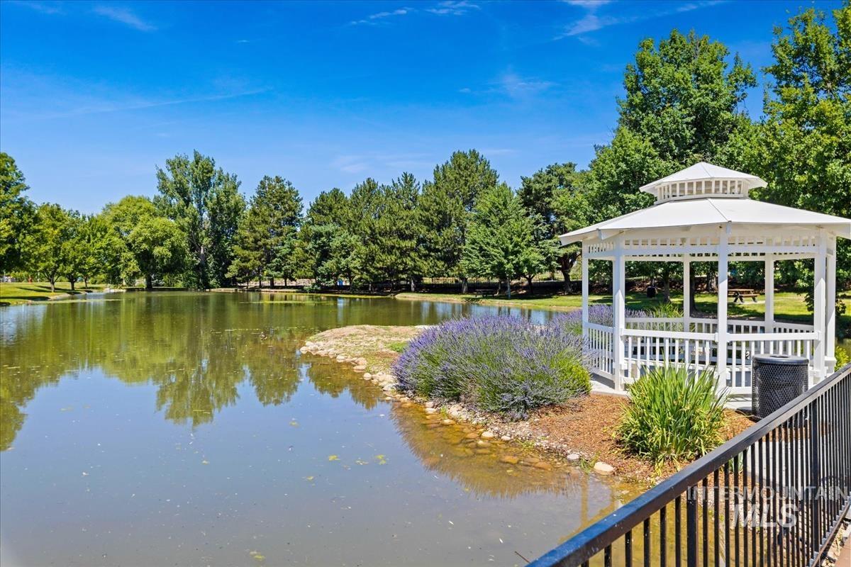 4074 E Awbrey St., Meridian, Idaho 83642, 3 Bedrooms, 2.5 Bathrooms, Residential For Sale, Price $789,000,MLS 98996510