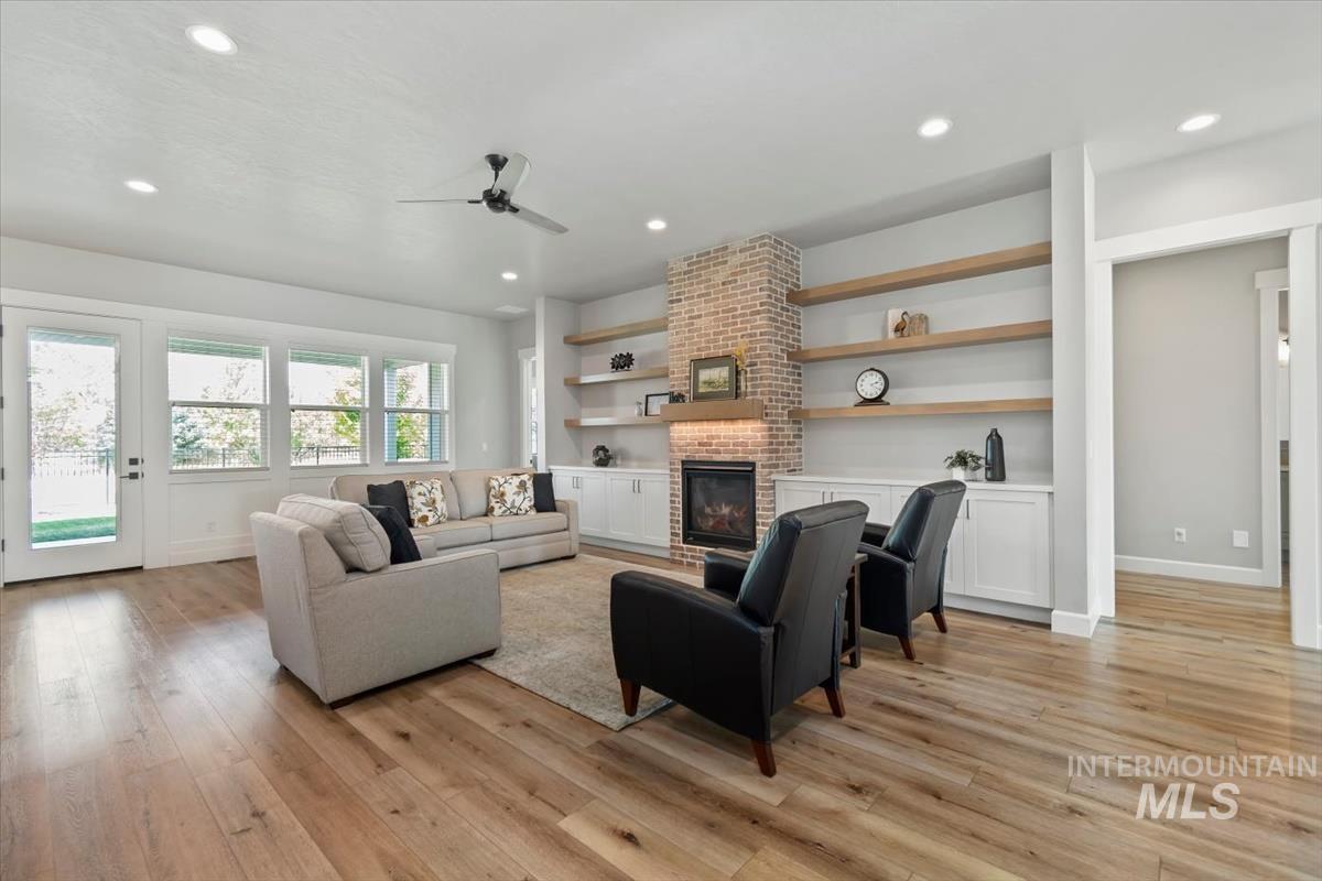 4074 E Awbrey St., Meridian, Idaho 83642, 3 Bedrooms, 2.5 Bathrooms, Residential For Sale, Price $789,000,MLS 98996510