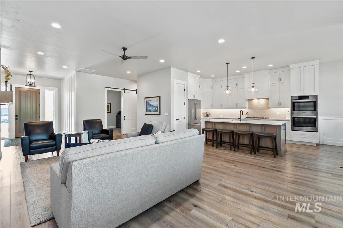 4074 E Awbrey St., Meridian, Idaho 83642, 3 Bedrooms, 2.5 Bathrooms, Residential For Sale, Price $789,000,MLS 98996510