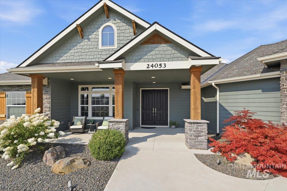 24053 Pheasant Ridge Ct., Middleton, Idaho 83664, 3 Bedrooms, 2.5 Bathrooms, Residential For Sale, Price $1,050,000,MLS 98996514