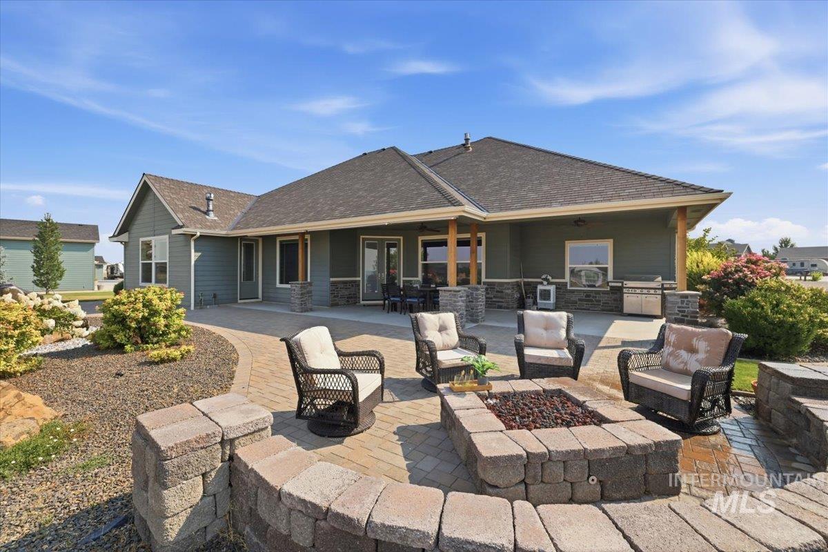 24053 Pheasant Ridge Ct., Middleton, Idaho 83664, 3 Bedrooms, 2.5 Bathrooms, Residential For Sale, Price $1,050,000,MLS 98996514