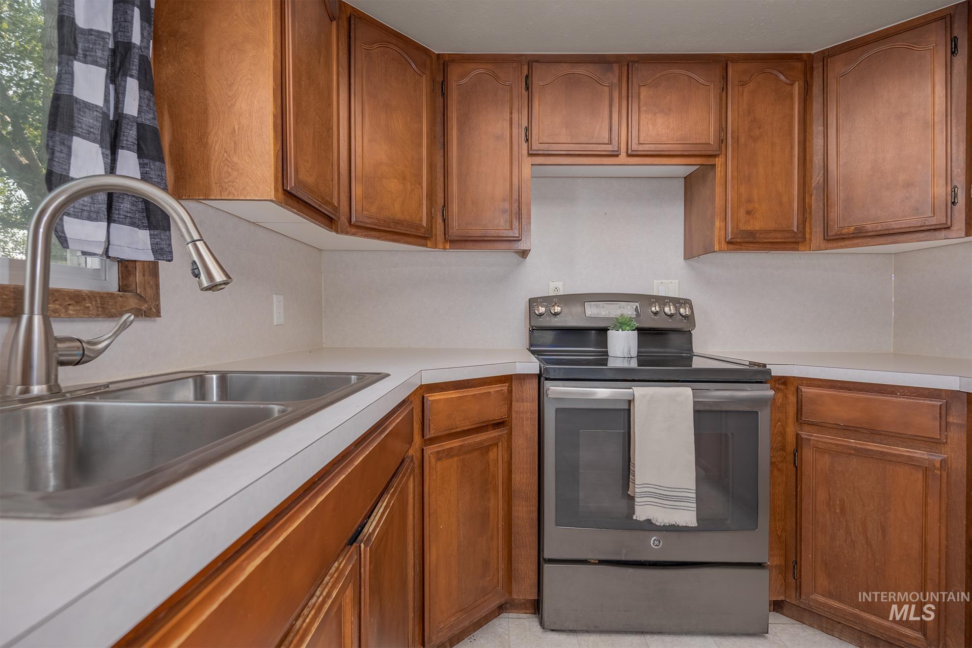 1741 Cove Road, Weiser, Idaho 83672, 4 Bedrooms, 2 Bathrooms, Residential For Sale, Price $449,000,MLS 98996516