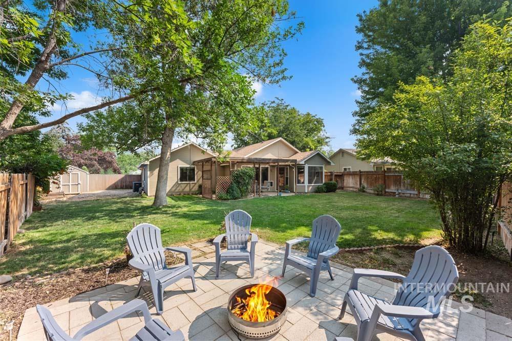 2317 W Rainfall St, Meridian, Idaho 83646, 3 Bedrooms, 2 Bathrooms, Residential For Sale, Price $435,000,MLS 98996517